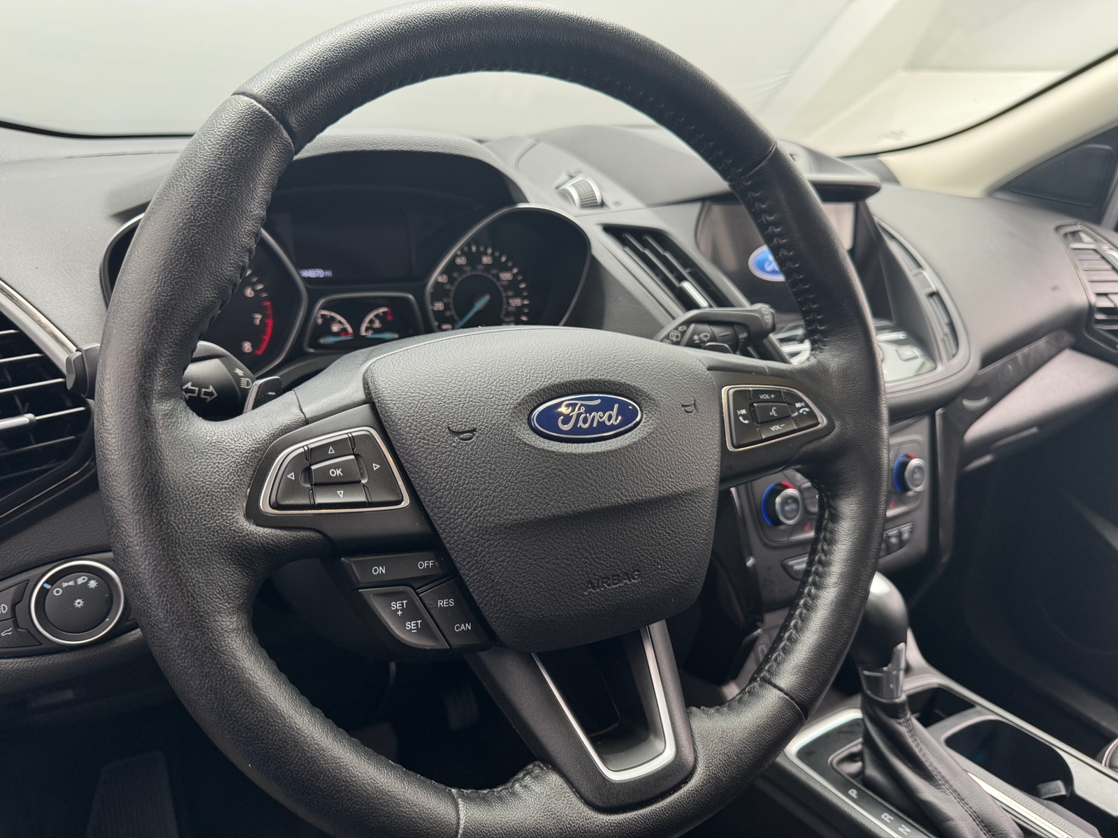 Thumbnail: 2017 Ford Escape - 4
