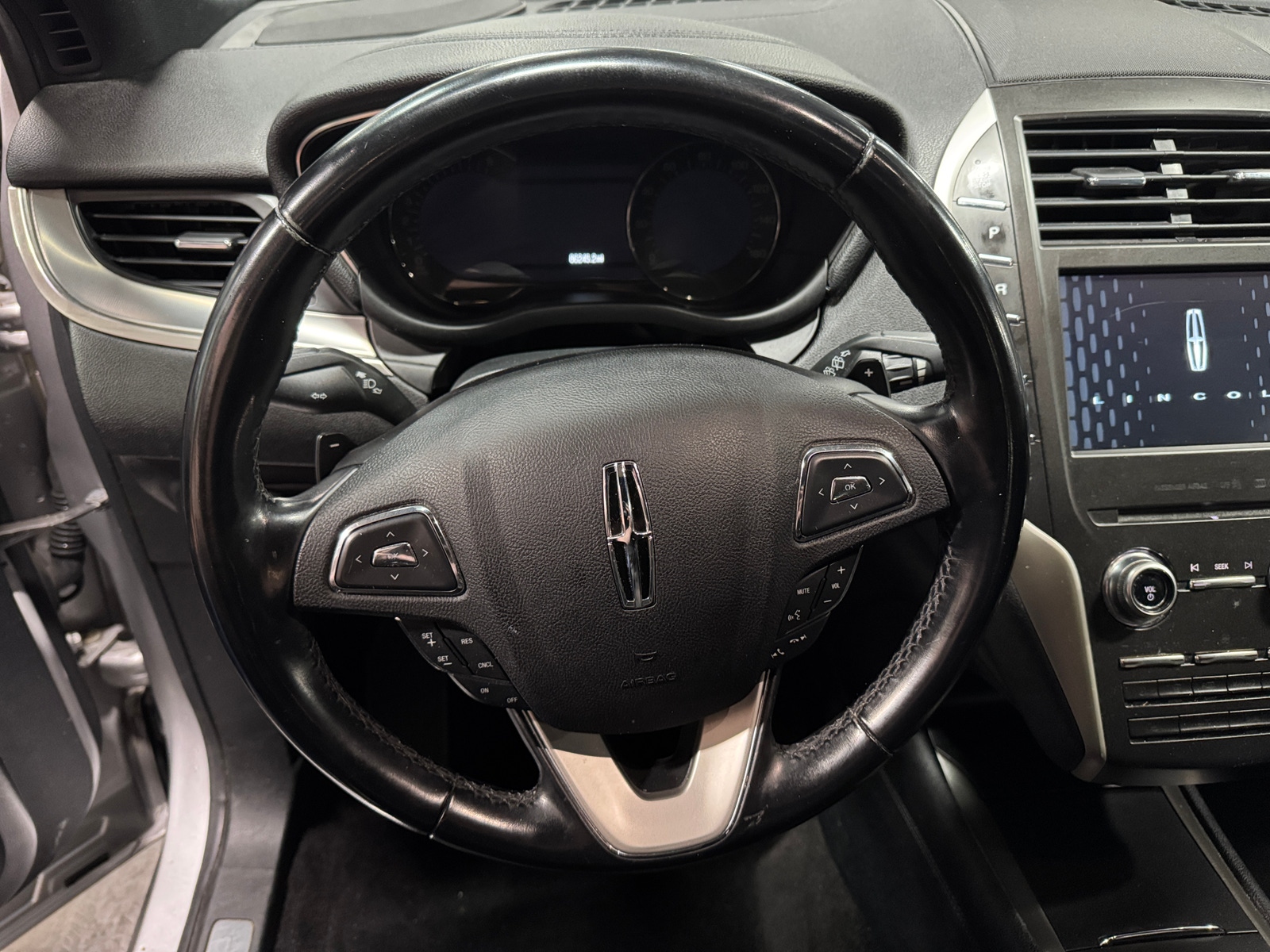 Thumbnail: 2017 Lincoln MKC - 4