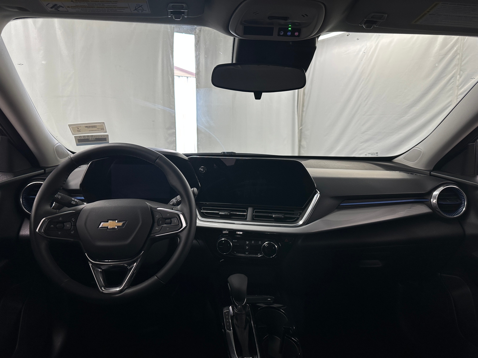 Thumbnail: 2025 Chevrolet Trax - 3