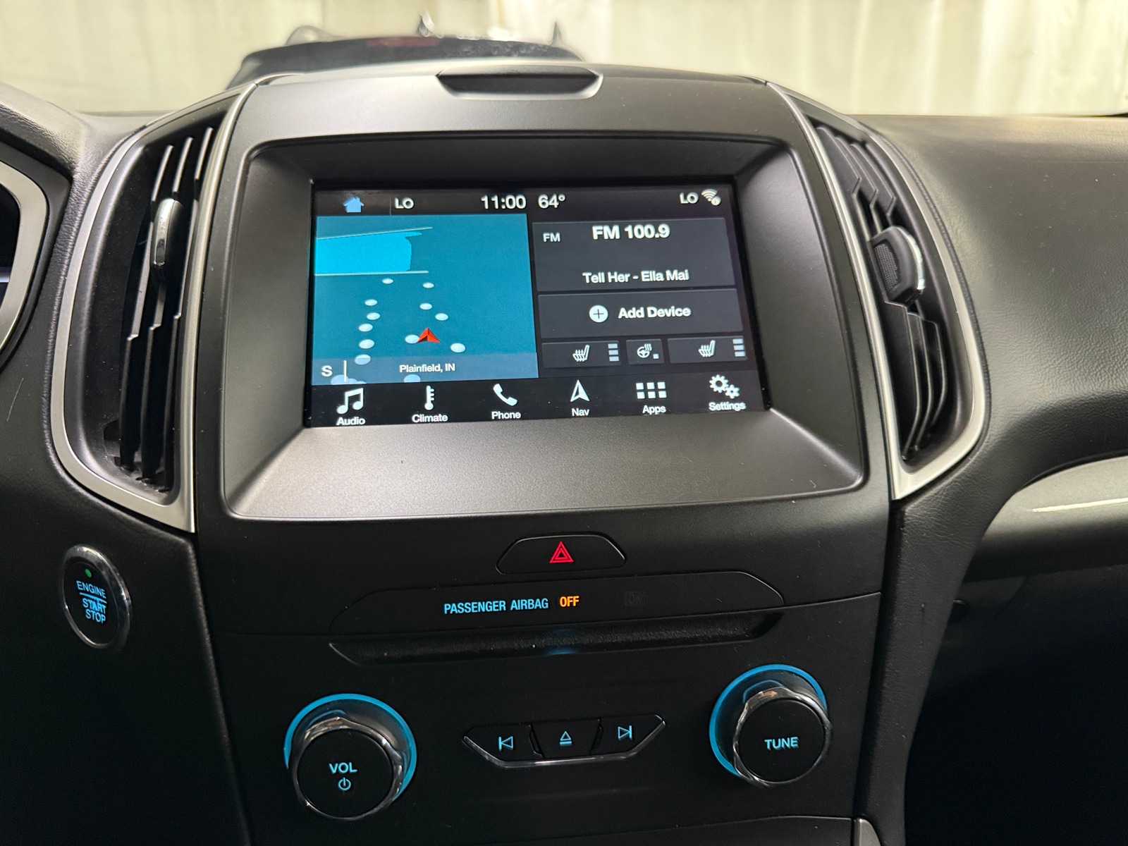 Thumbnail: 2017 Ford Edge - 3