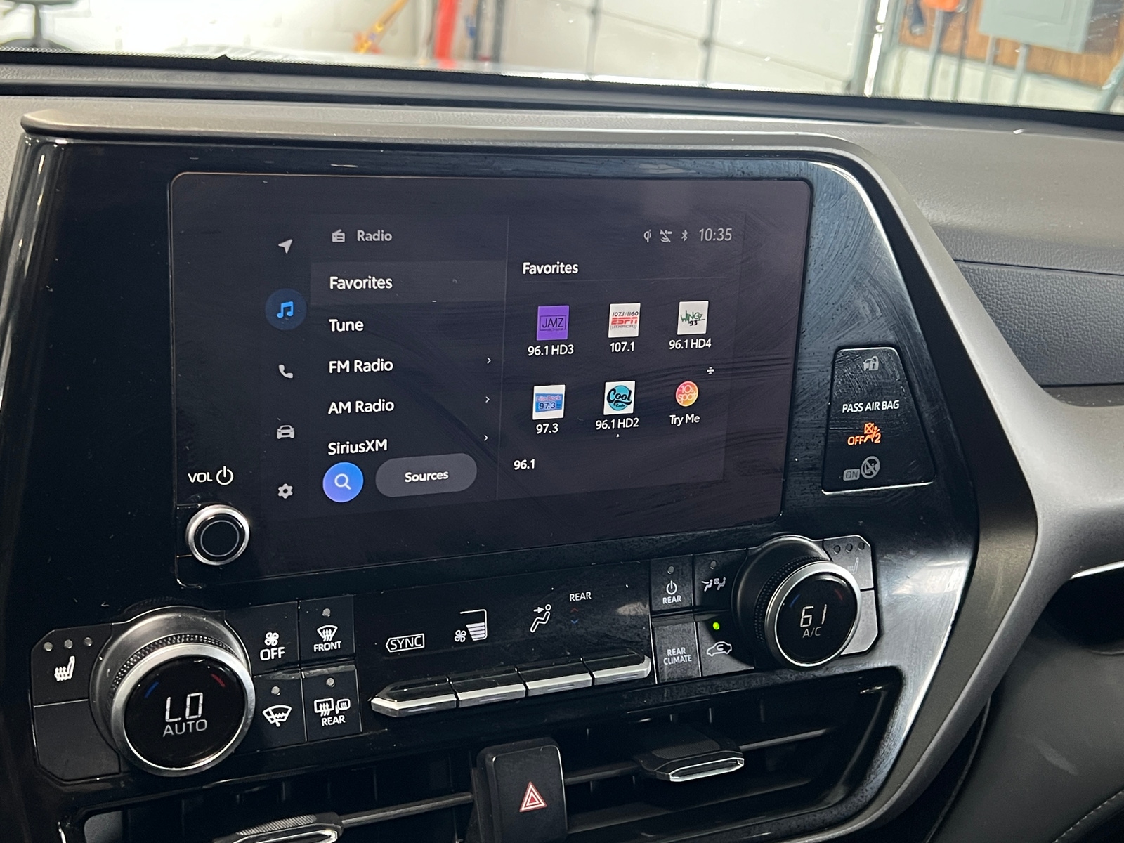 Thumbnail: 2024 Toyota Highlander - 3