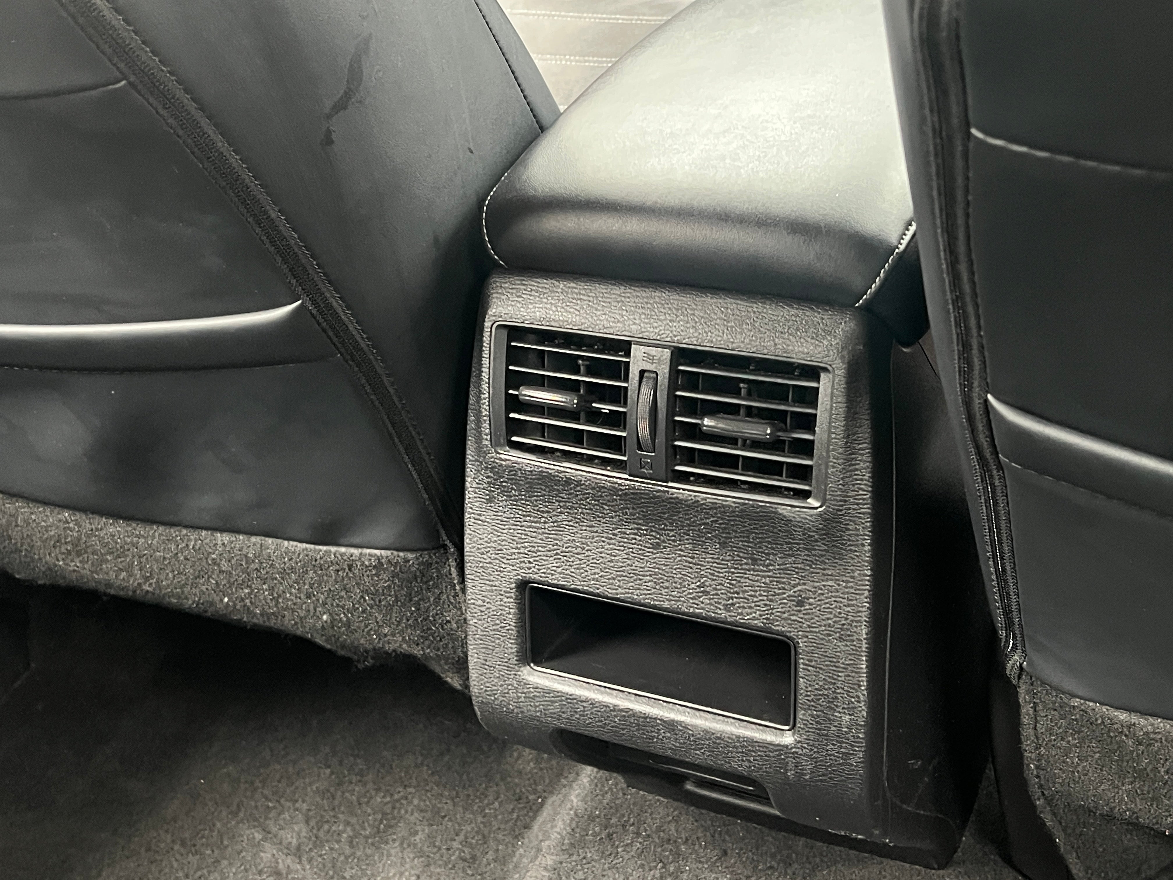 2024 Mitsubishi Outlander SE - Photo 5