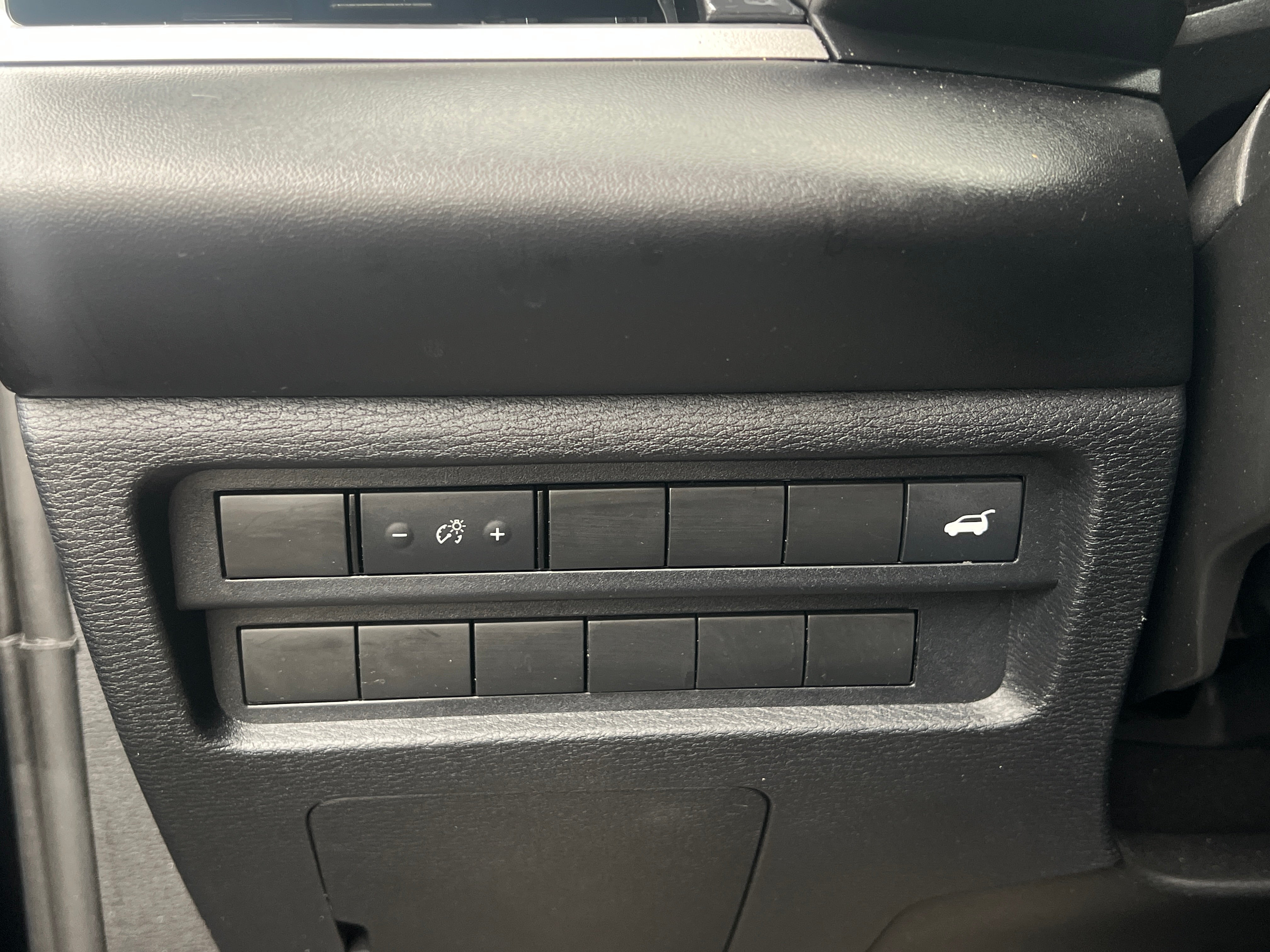 2024 Mitsubishi Outlander SE - Photo 11