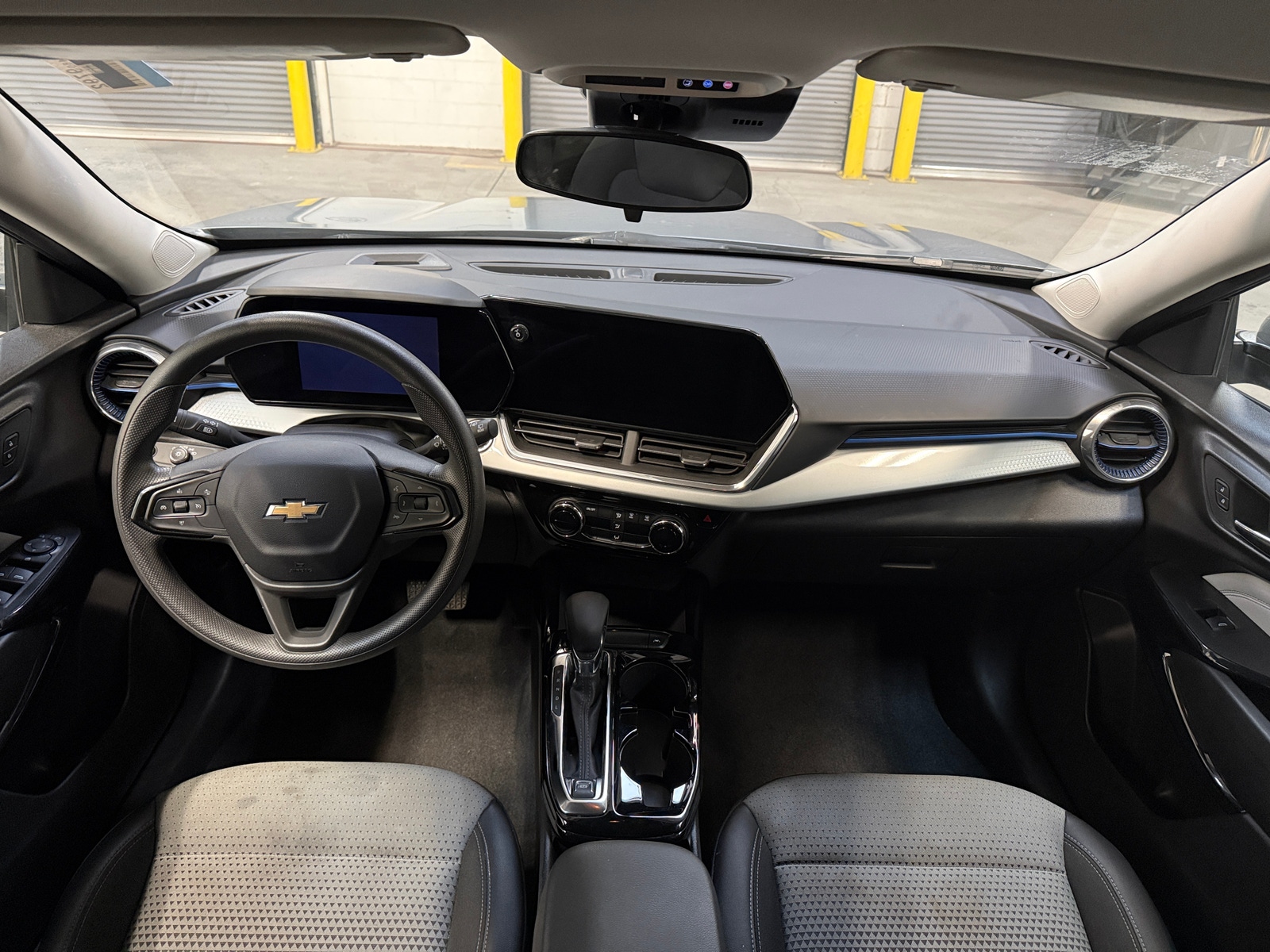 Thumbnail: 2025 Chevrolet Trax - 3