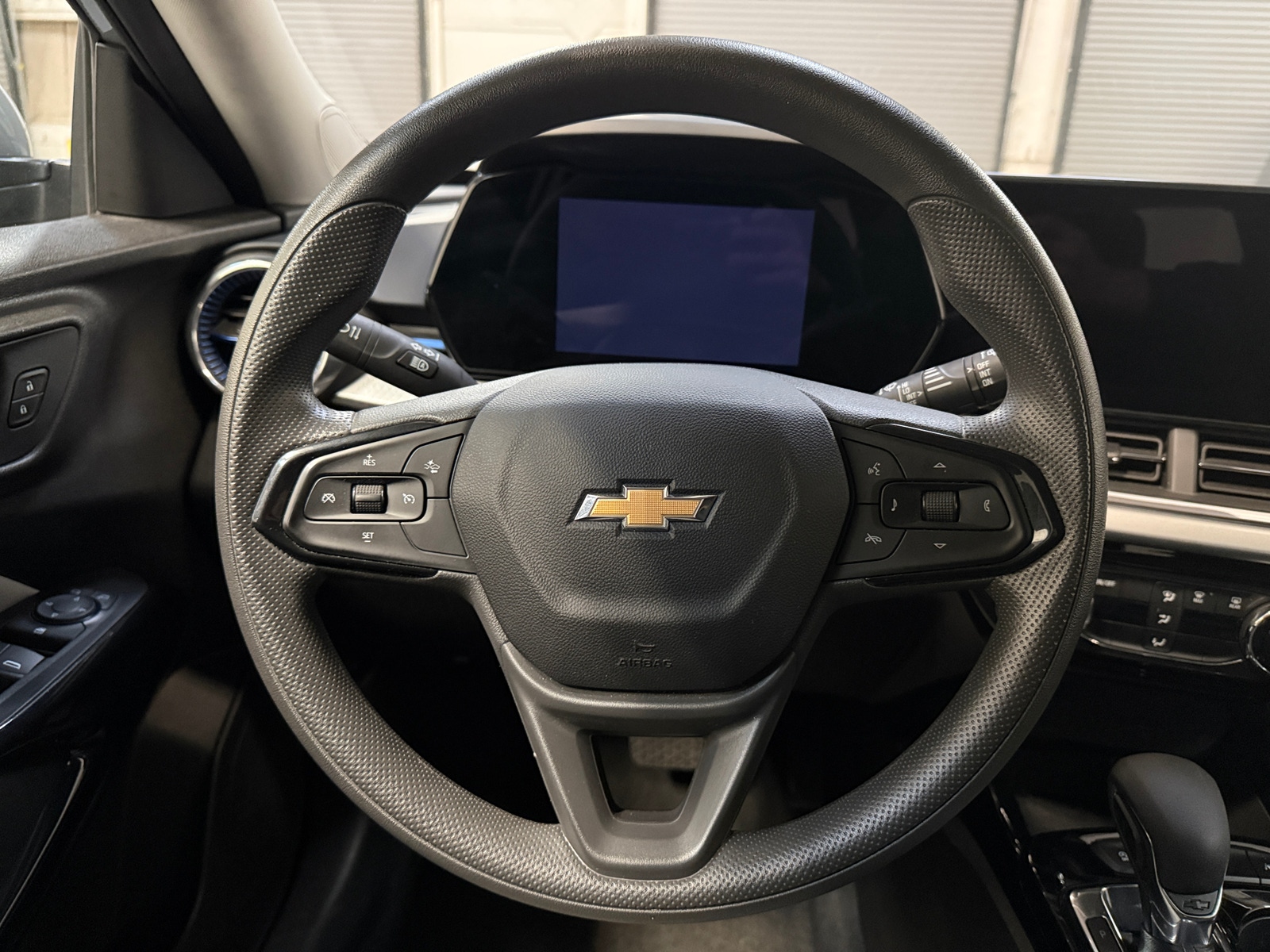 Thumbnail: 2025 Chevrolet Trax - 5