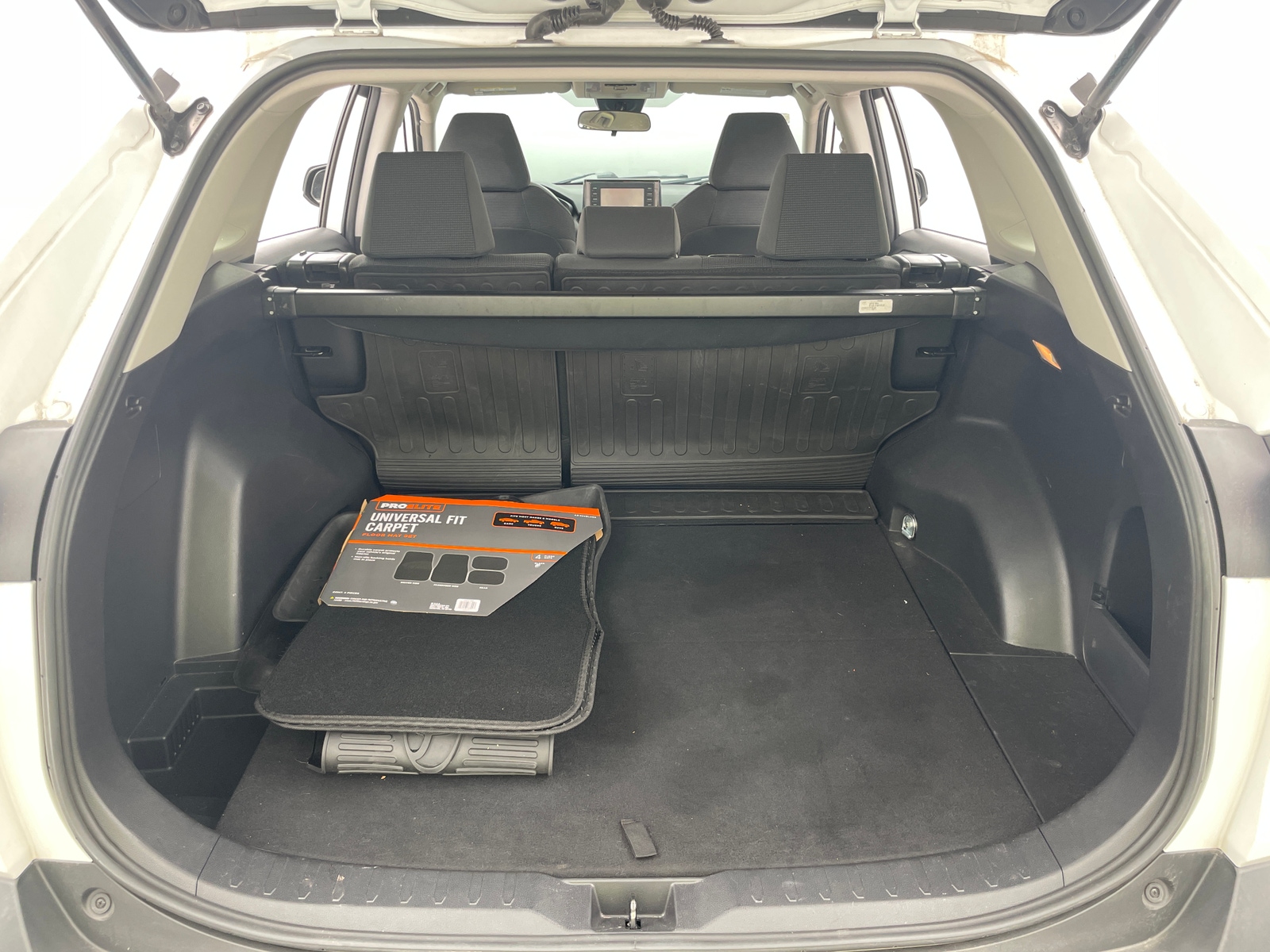 Thumbnail: 2019 Toyota RAV4 - 7
