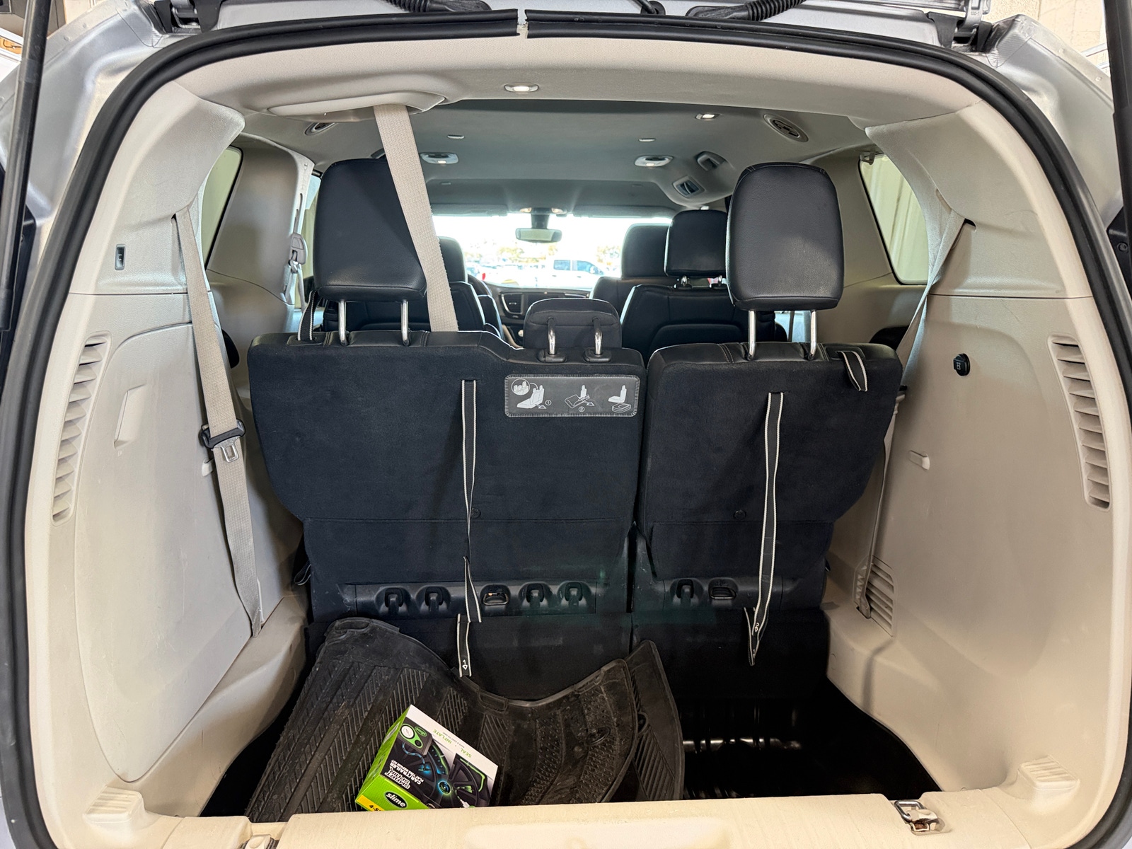 Thumbnail: 2020 Chrysler Pacifica - 6