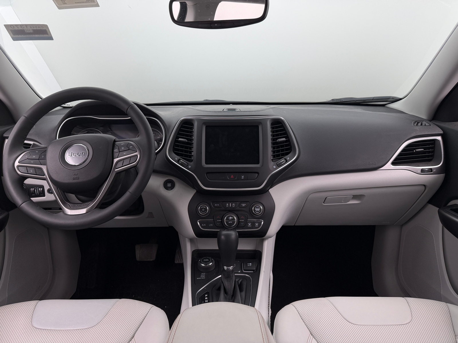 Thumbnail: 2022 Jeep Cherokee - 2