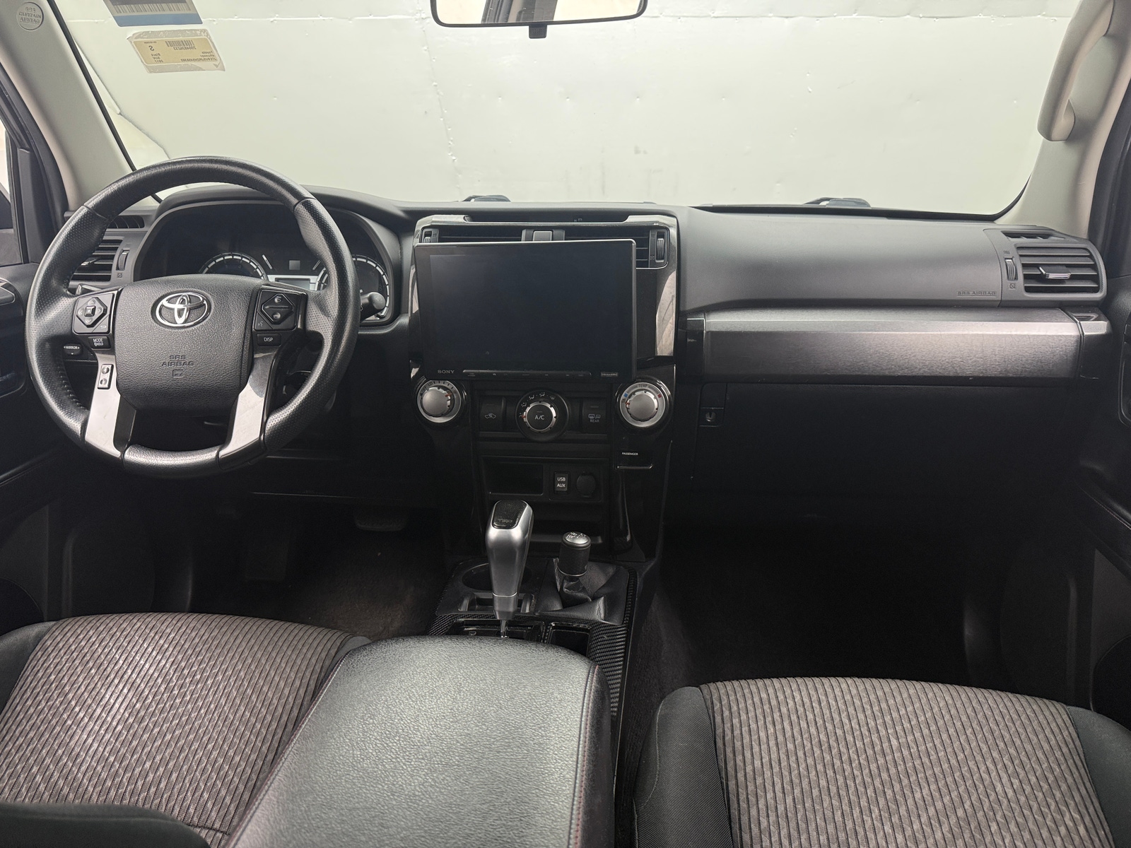 Thumbnail: 2017 Toyota 4Runner - 3