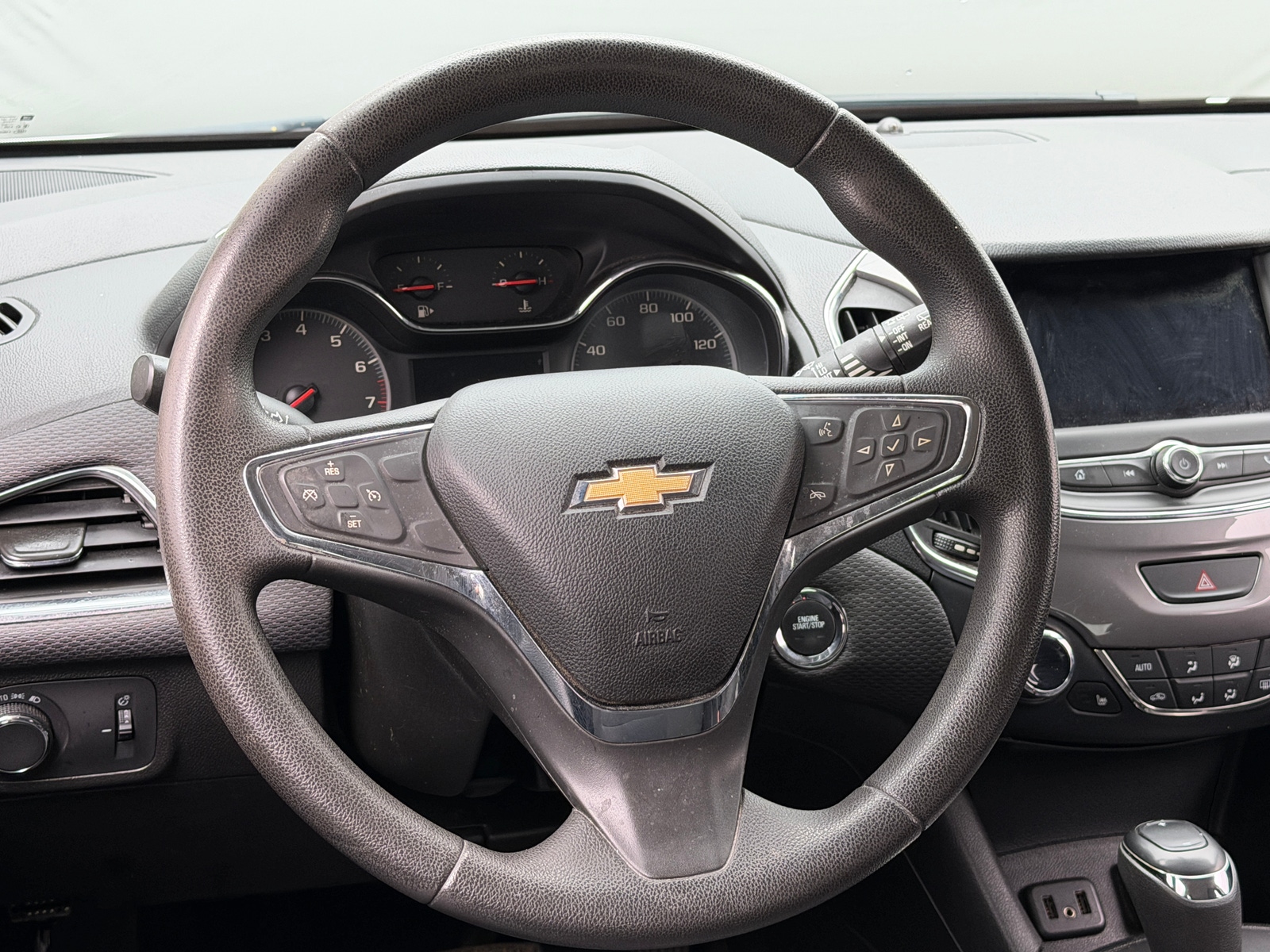 Thumbnail: 2019 Chevrolet Cruze - 5