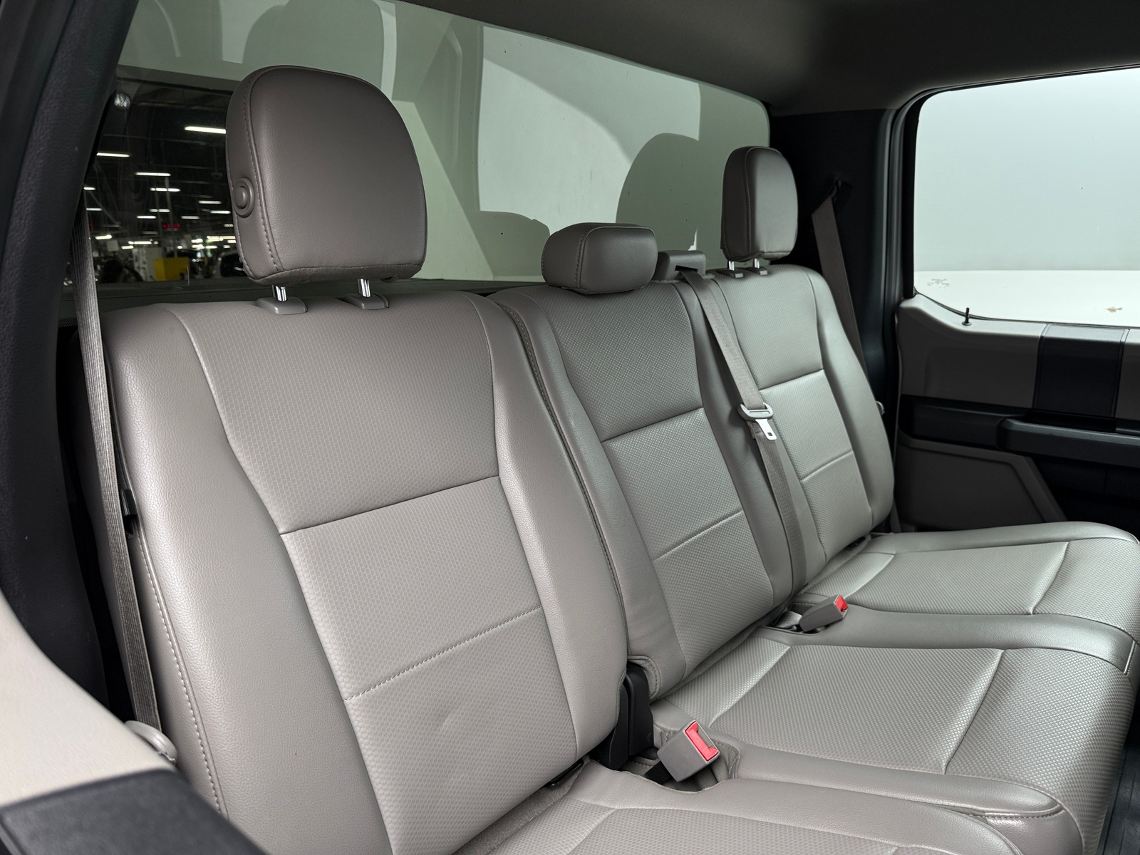 Thumbnail: 2019 Ford Econoline - 6