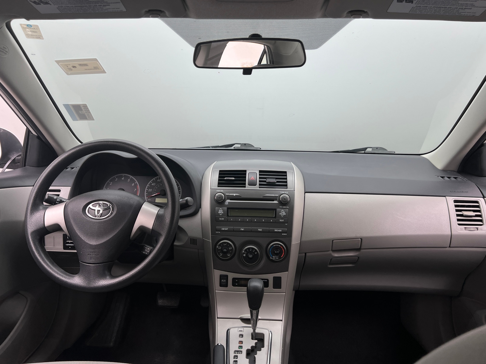 Thumbnail: 2011 Toyota Corolla - 3