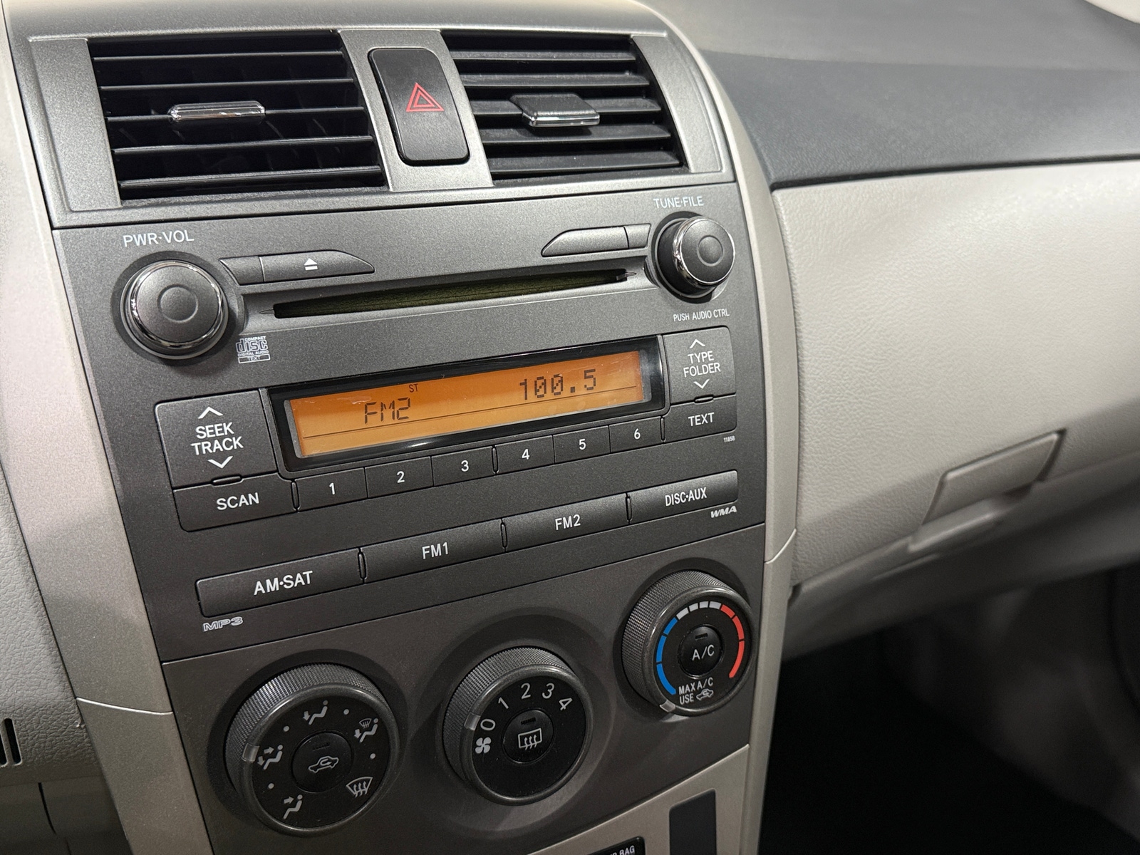 Thumbnail: 2011 Toyota Corolla - 4