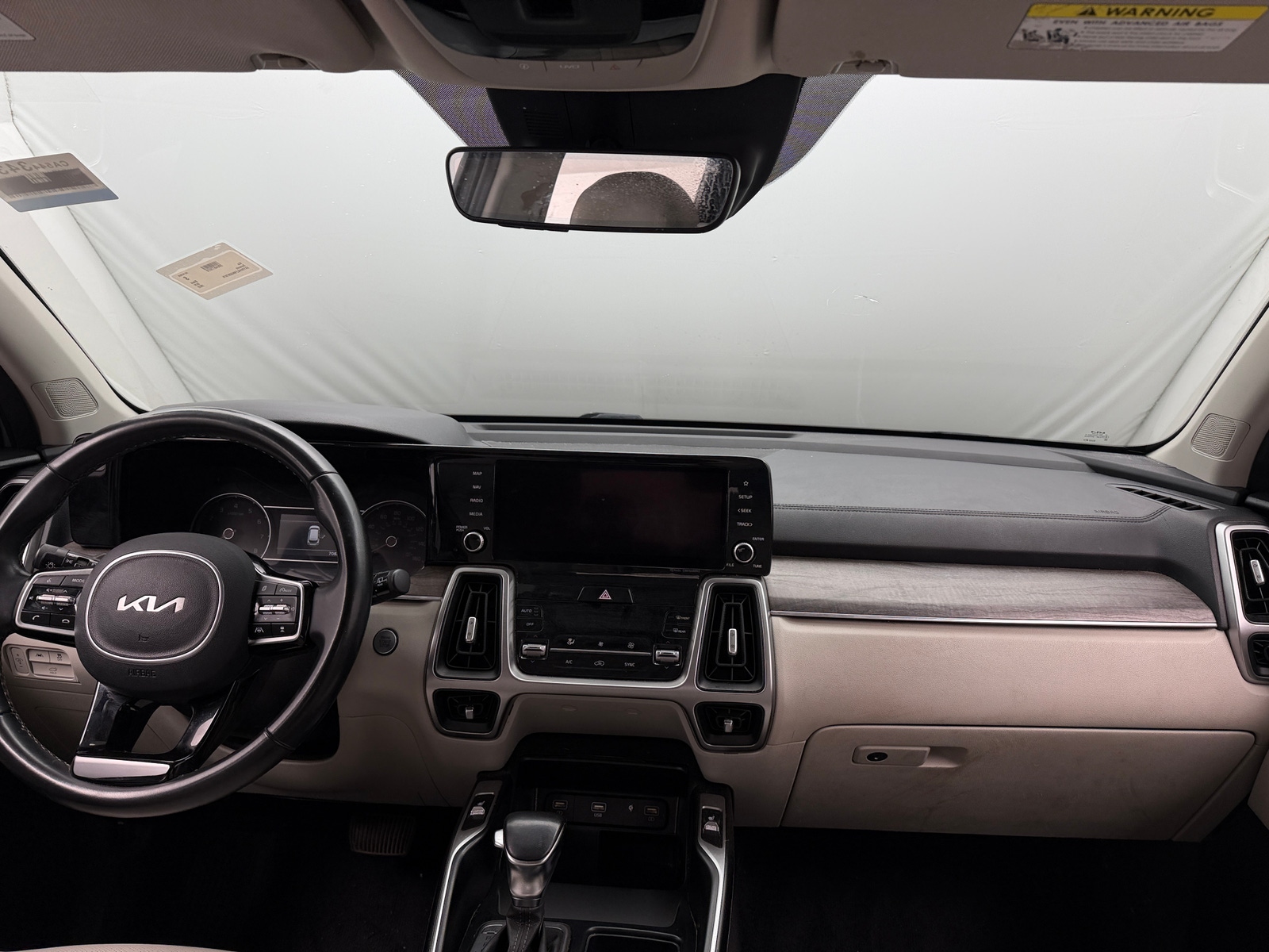 Thumbnail: 2022 Kia Sorento - 2
