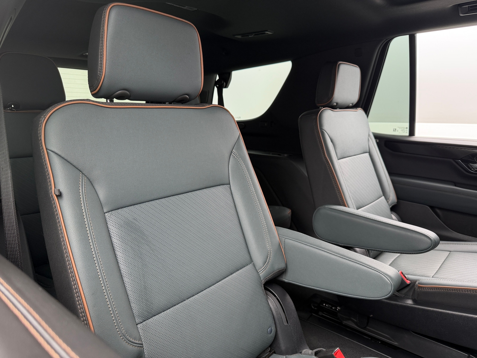 Thumbnail: 2025 GMC Yukon - 5
