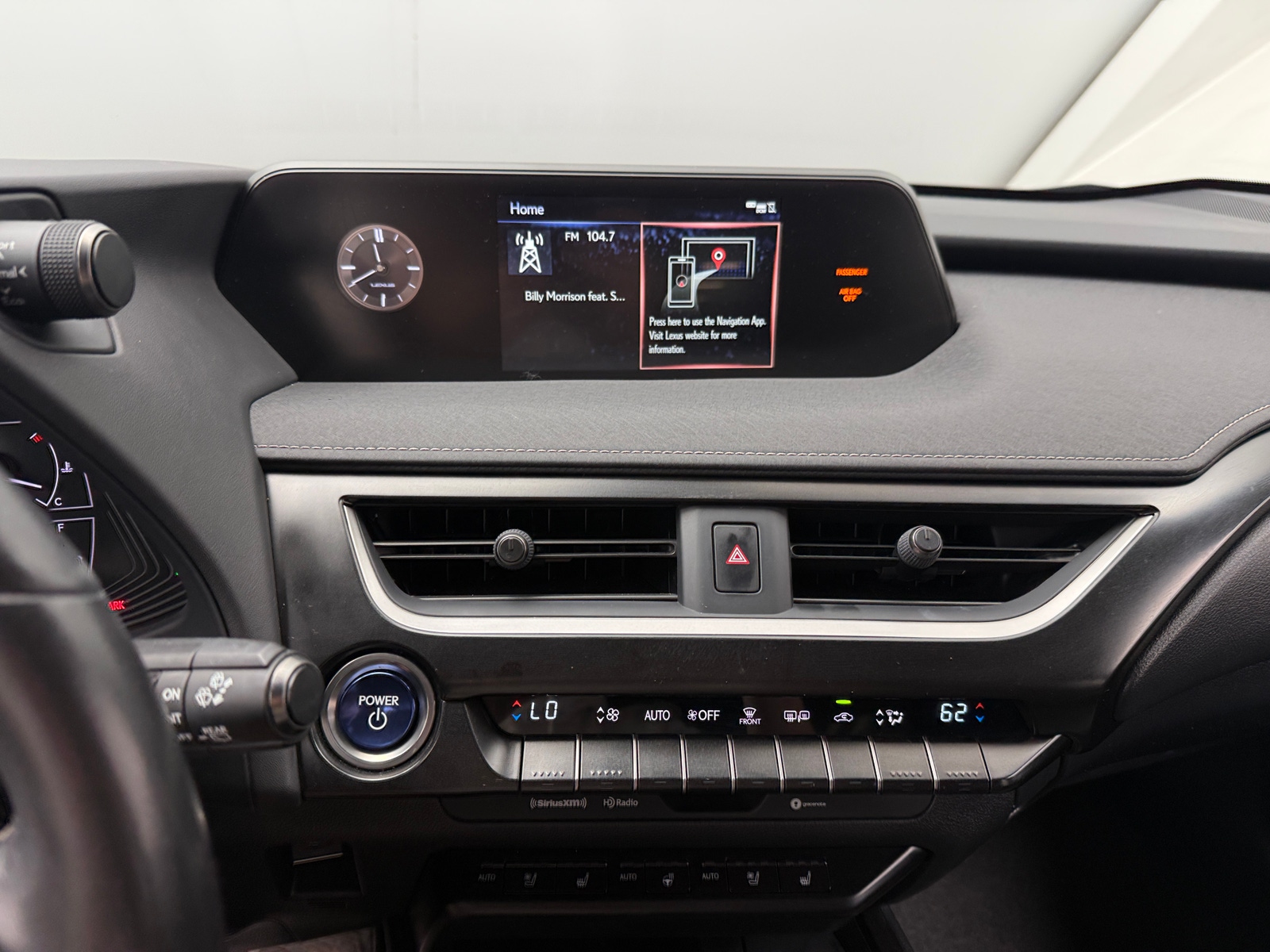 Thumbnail: 2021 Lexus UX - 3