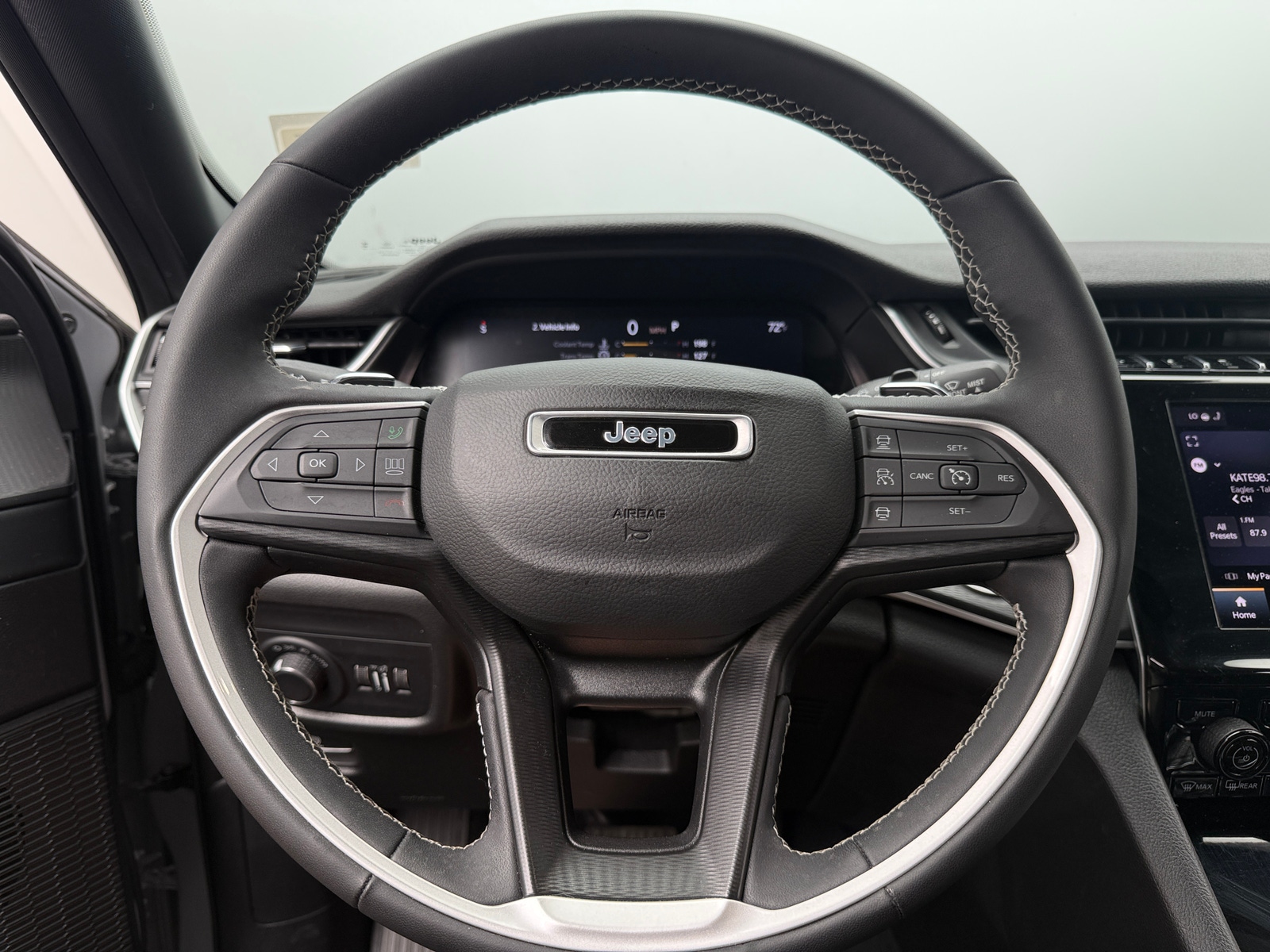 Thumbnail: 2023 Jeep Grand Cherokee - 5