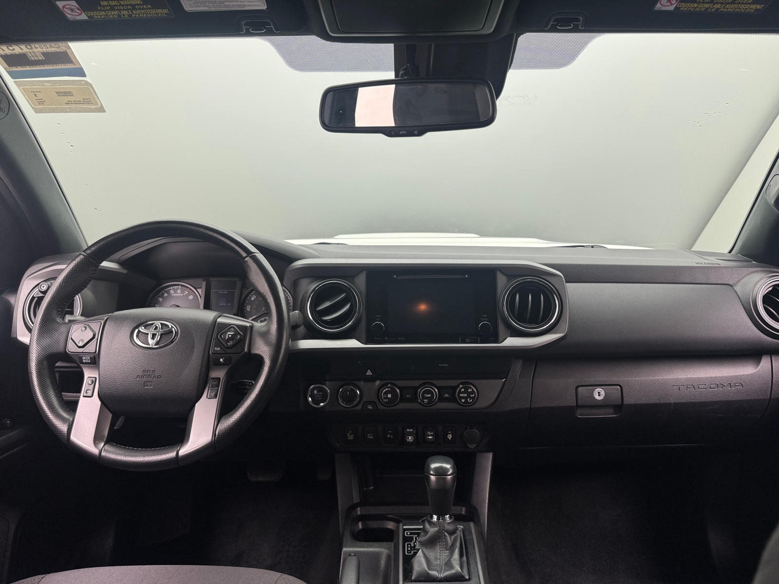 Thumbnail: 2019 Toyota Tacoma - 3