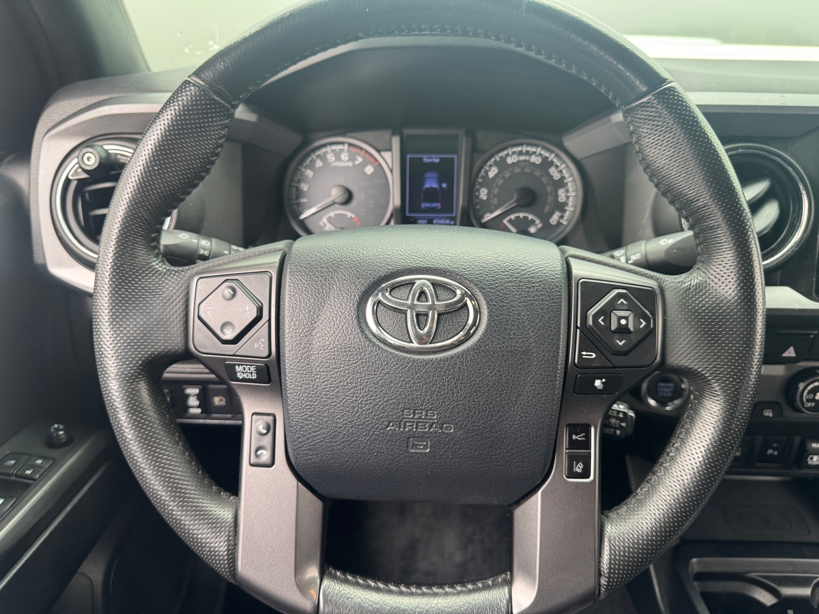 Thumbnail: 2019 Toyota Tacoma - 5