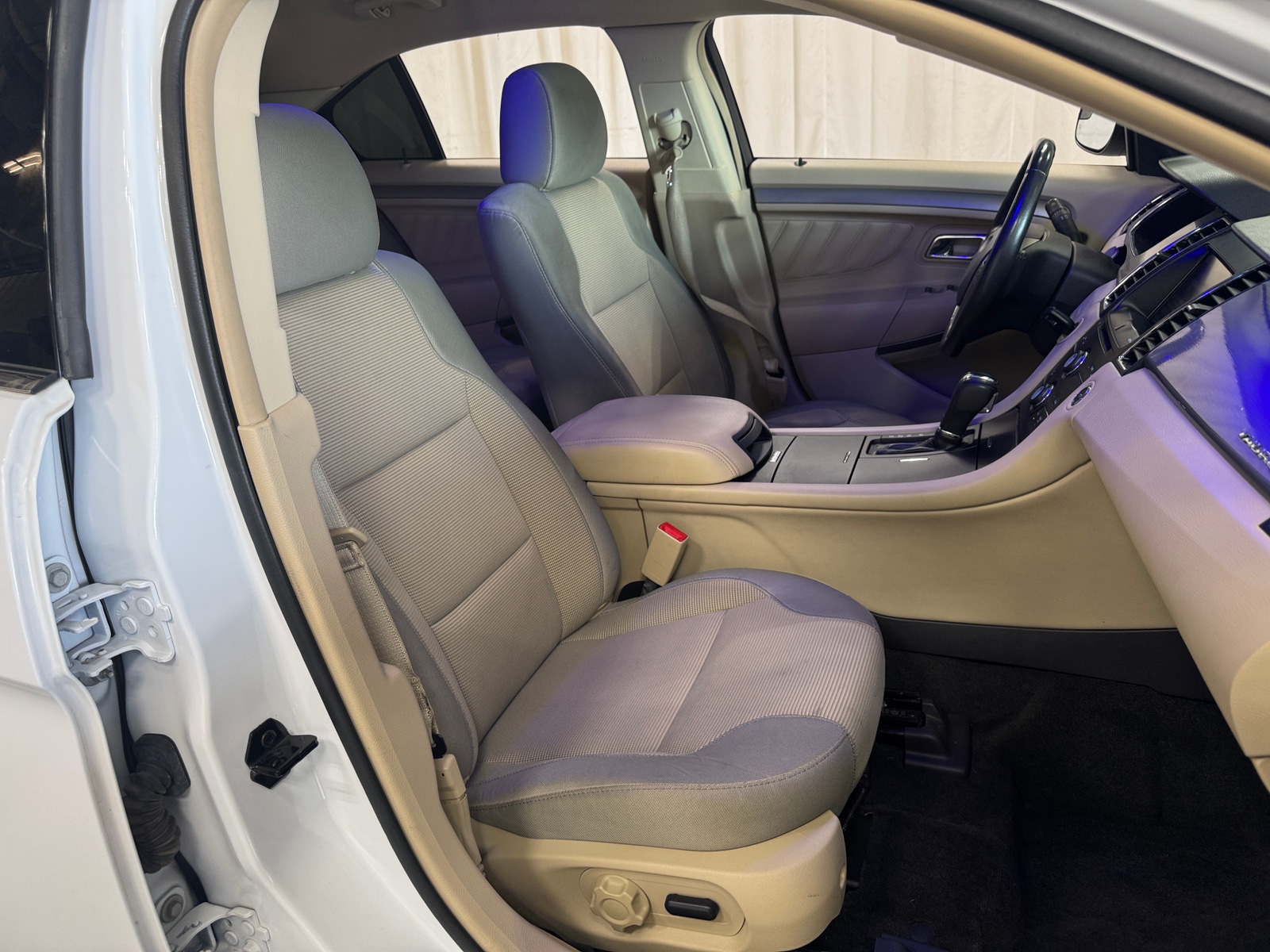 Thumbnail: 2014 Ford Taurus - 2