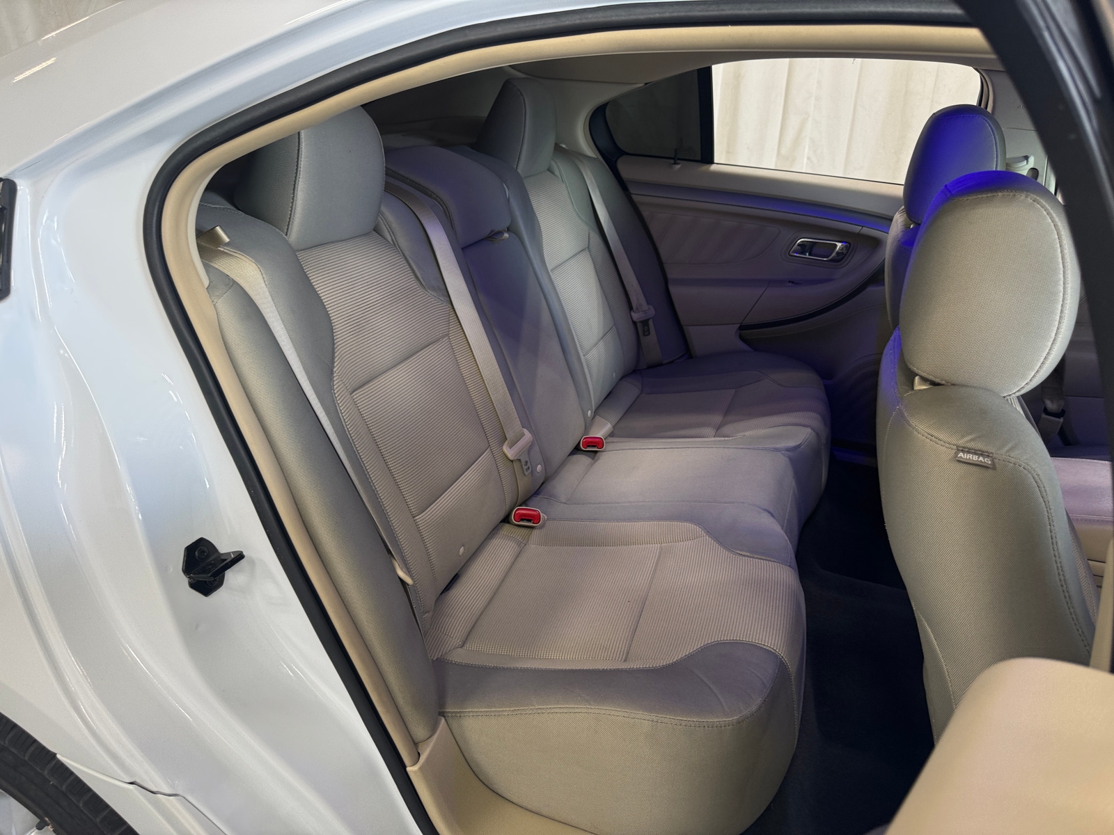 Thumbnail: 2014 Ford Taurus - 6