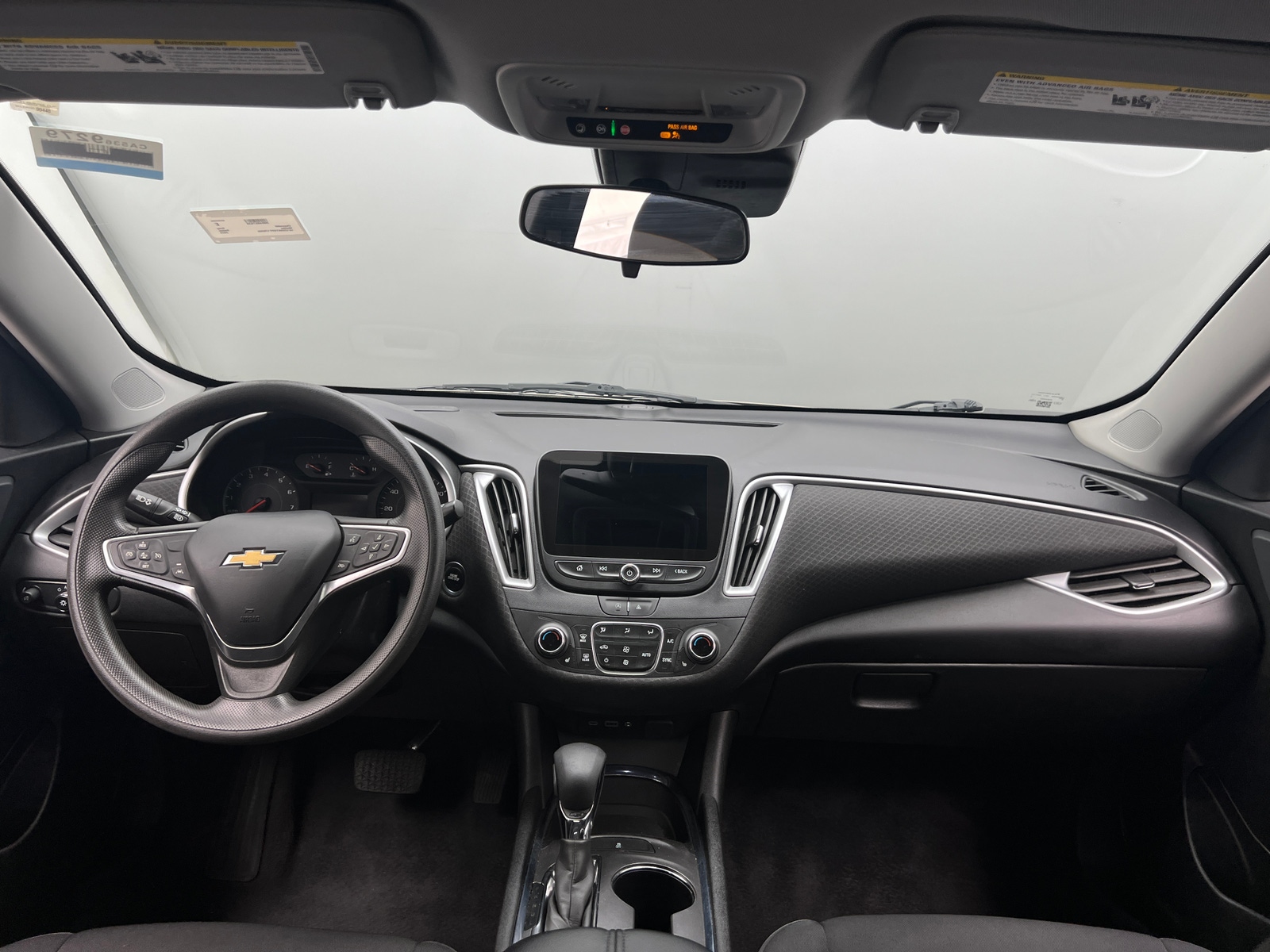 Thumbnail: 2023 Chevrolet Malibu - 3