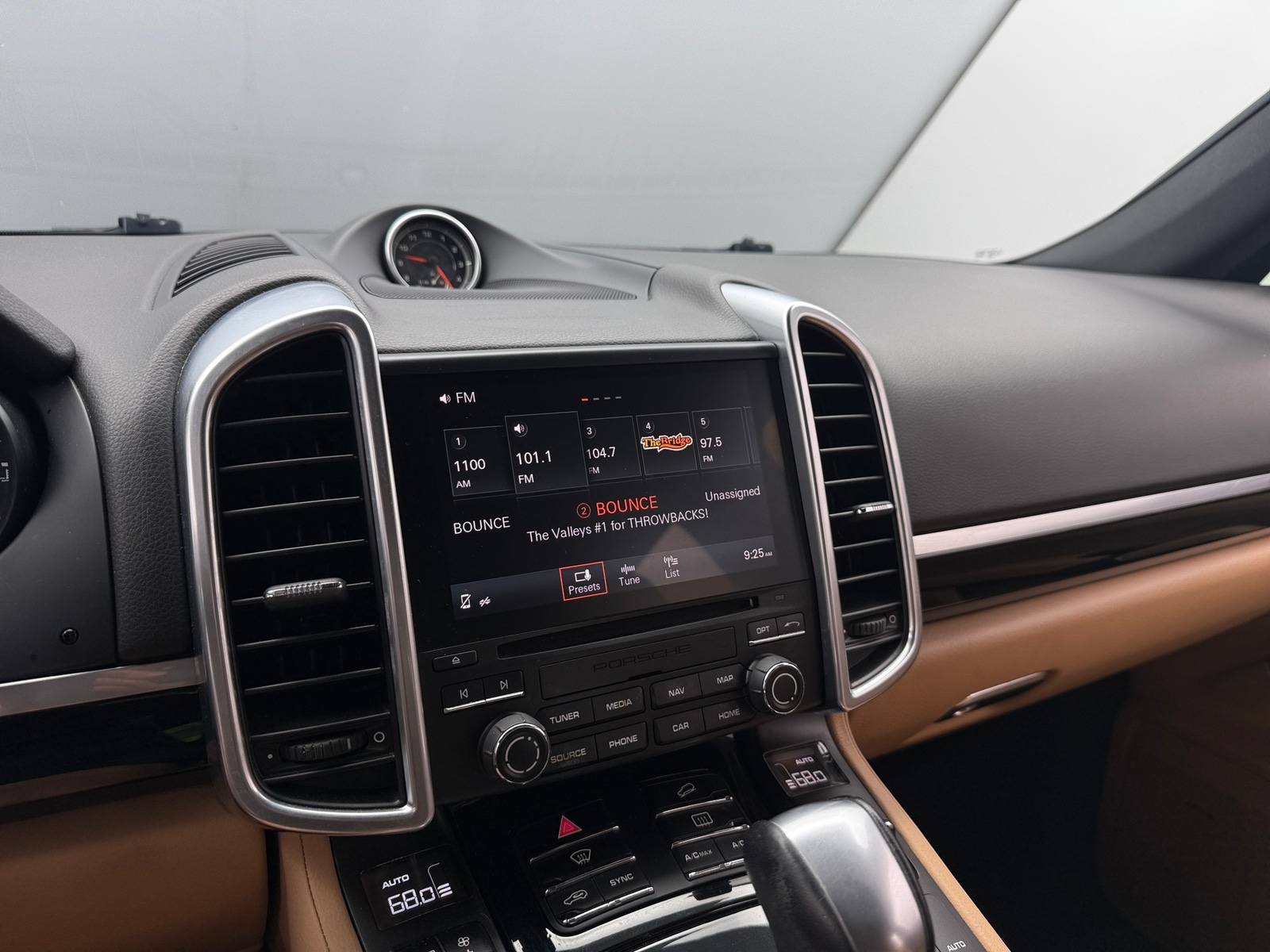 Thumbnail: 2017 Porsche Cayenne - 3