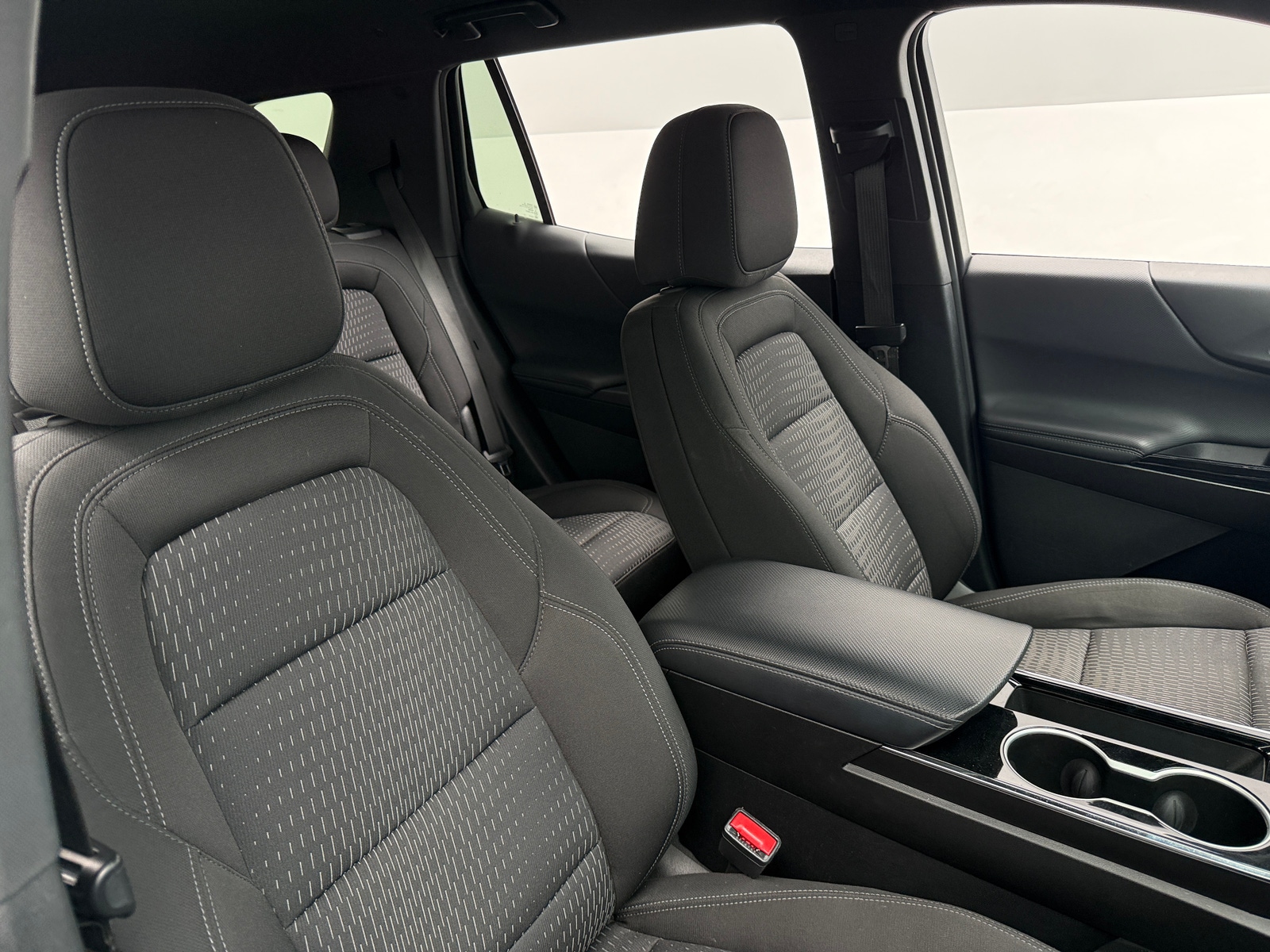 Thumbnail: 2025 Chevrolet Equinox - 2