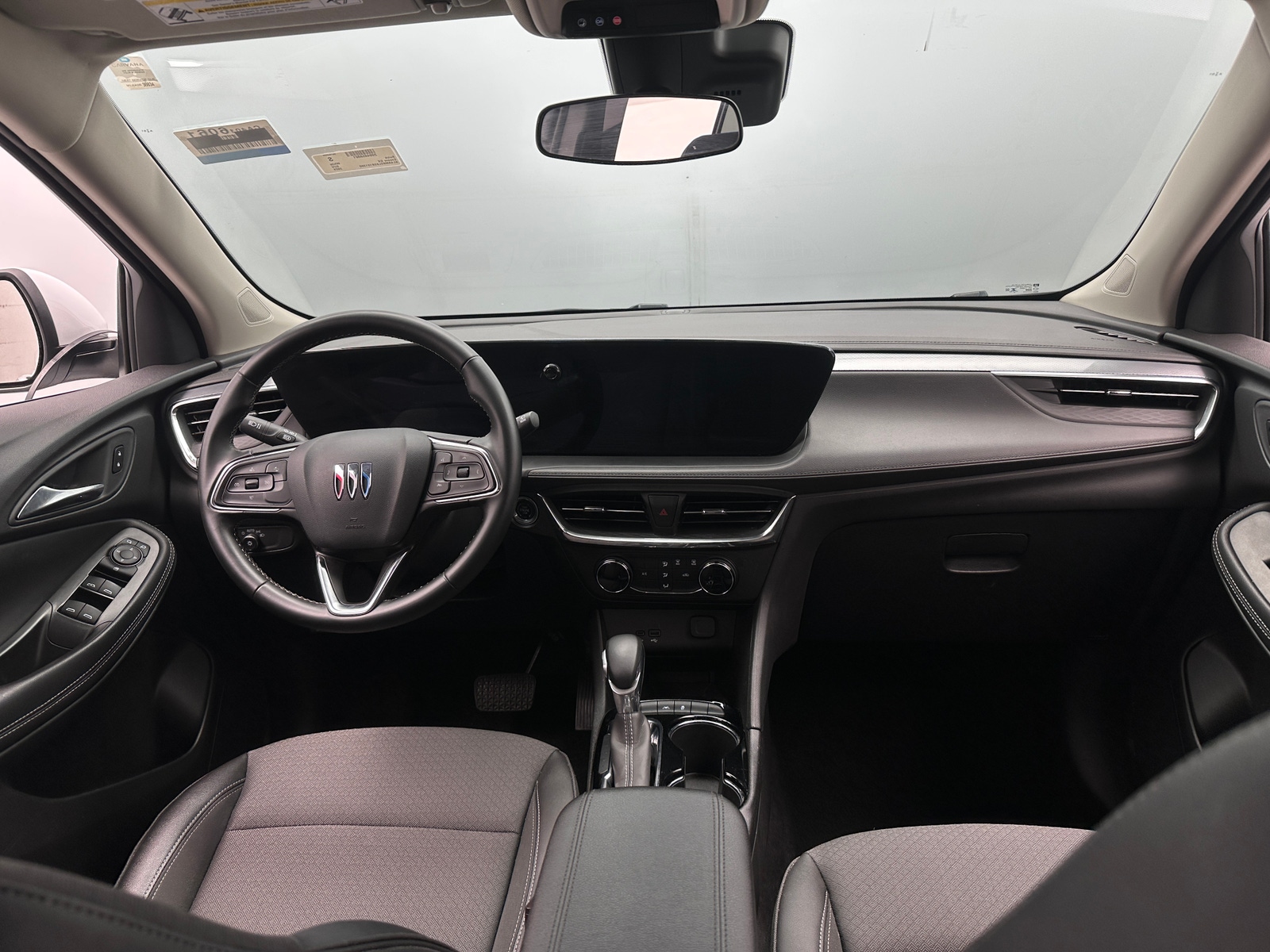 Thumbnail: 2025 Buick Encore GX - 2