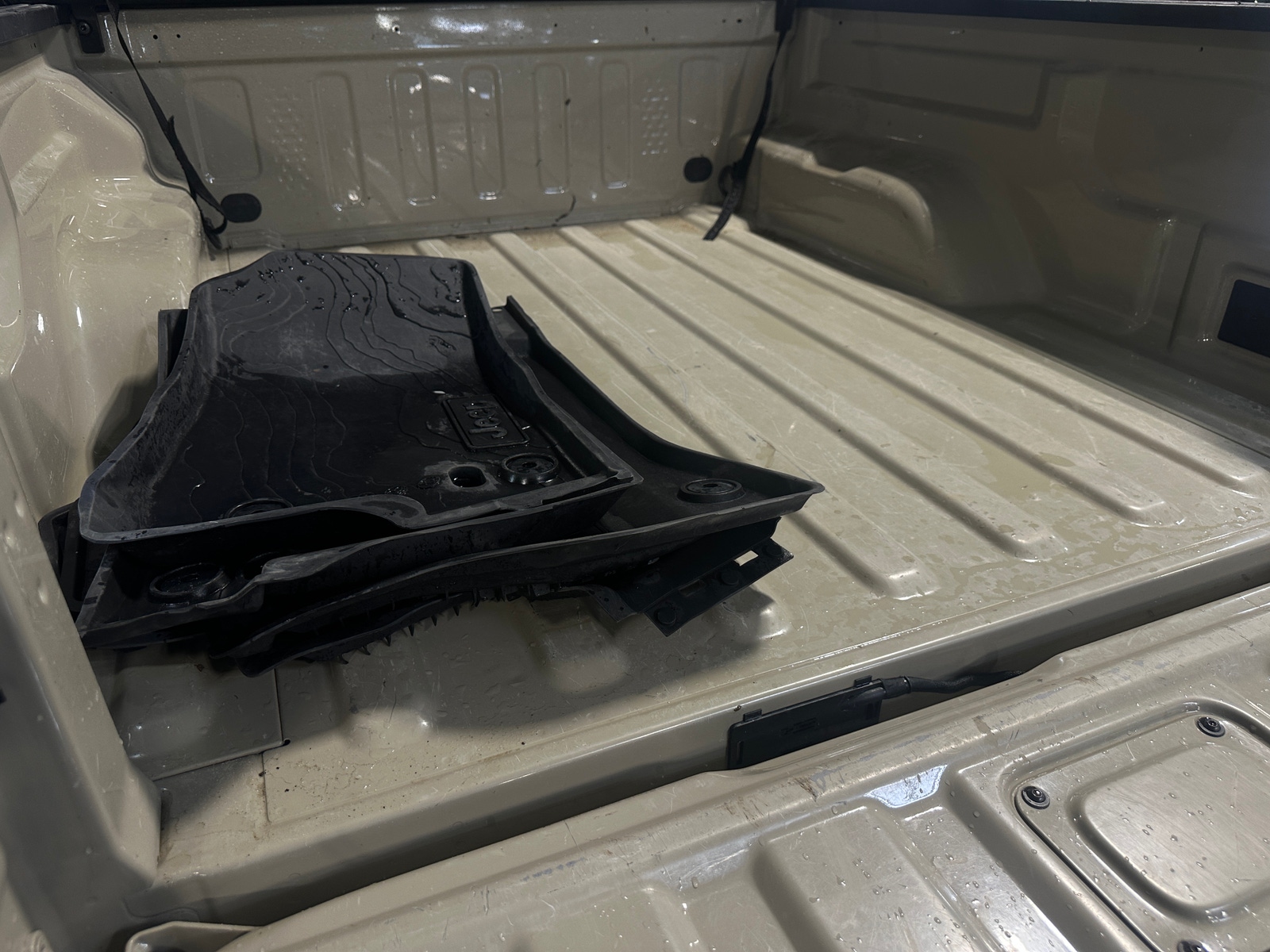Thumbnail: 2022 Jeep Gladiator - 7