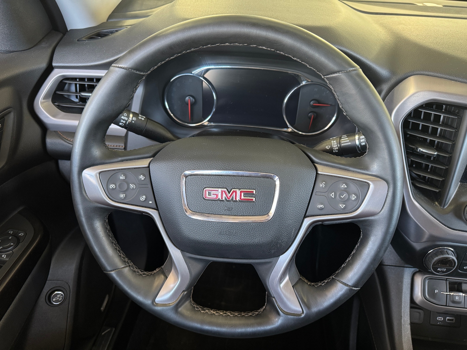 Thumbnail: 2023 GMC Acadia - 5