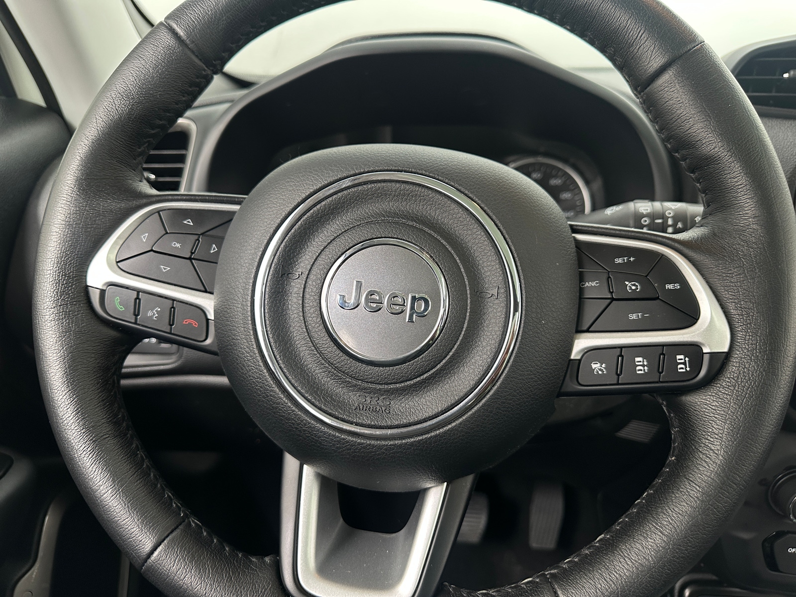 Thumbnail: 2023 Jeep Renegade - 4