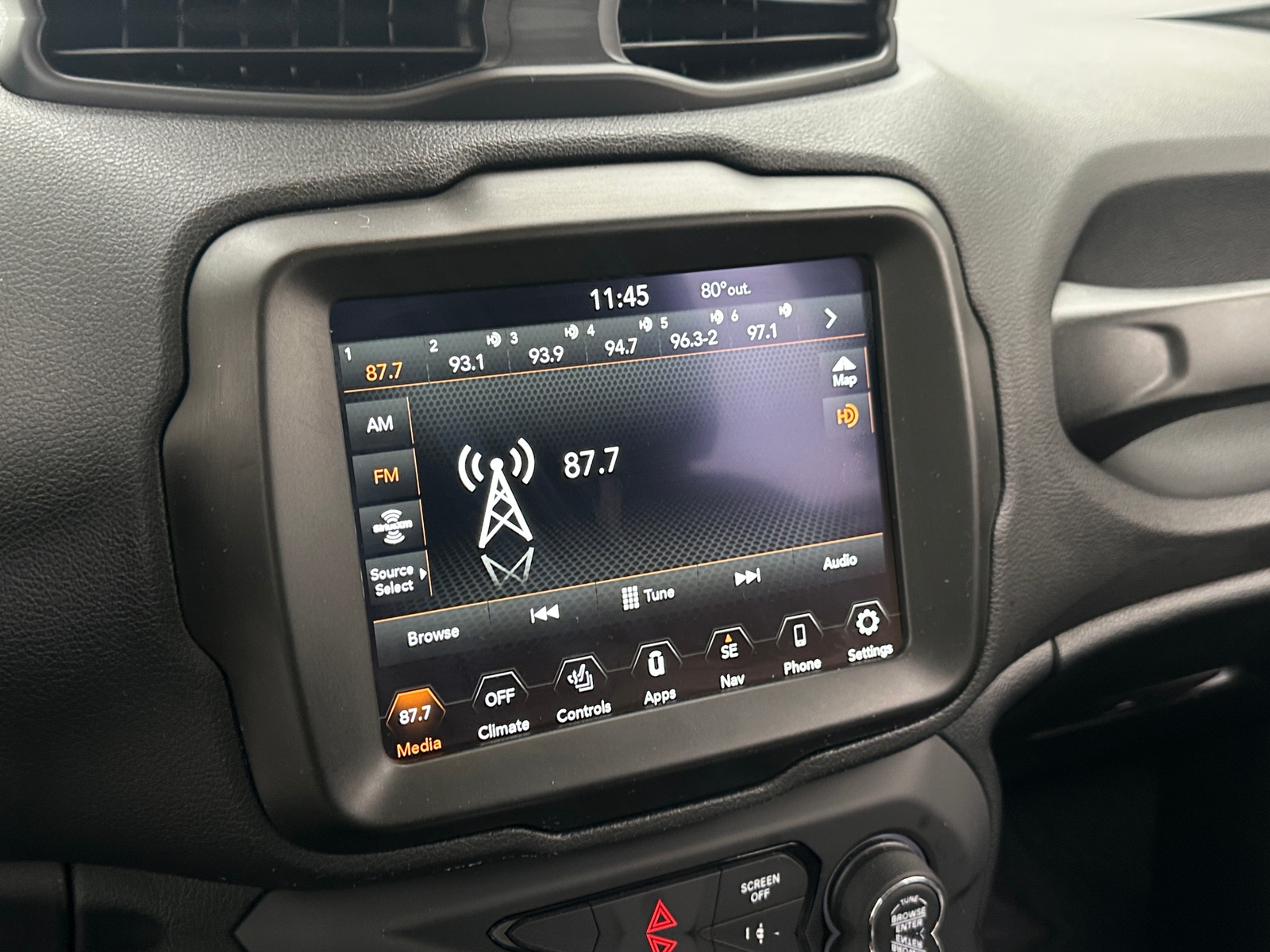 Thumbnail: 2023 Jeep Renegade - 3