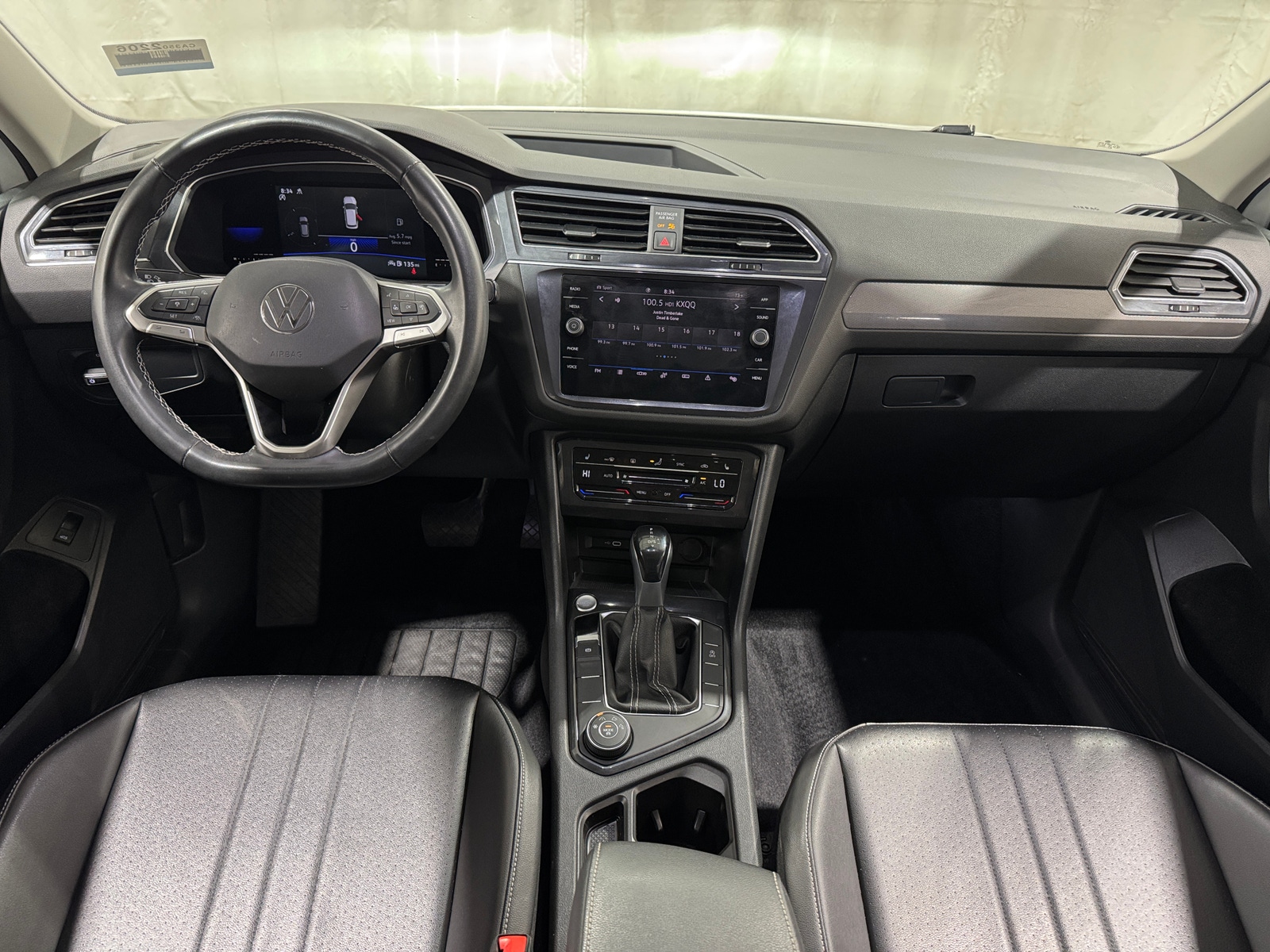Thumbnail: 2022 Volkswagen Tiguan - 2