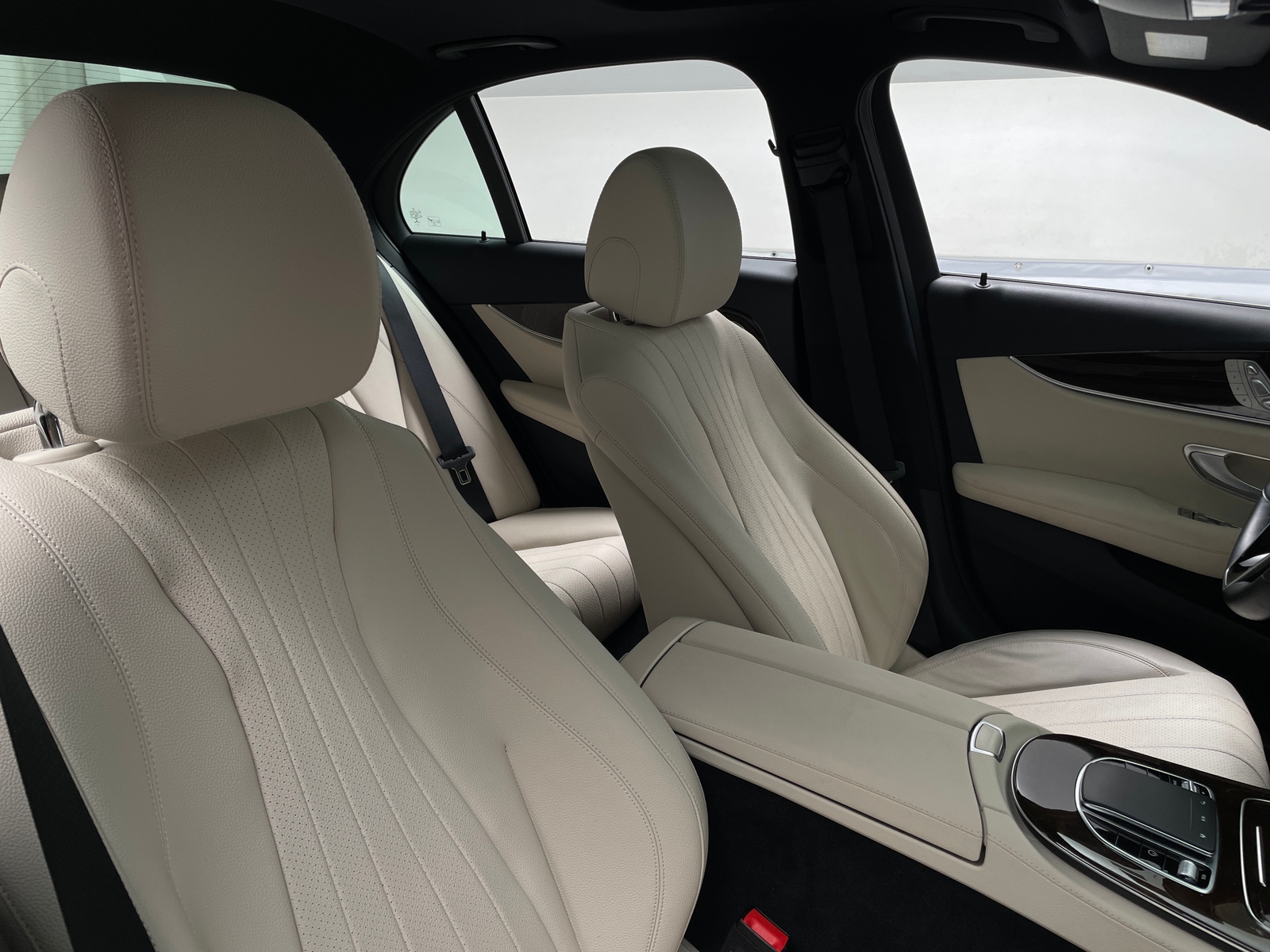 Thumbnail: 2021 Mercedes-Benz E-Class - 2