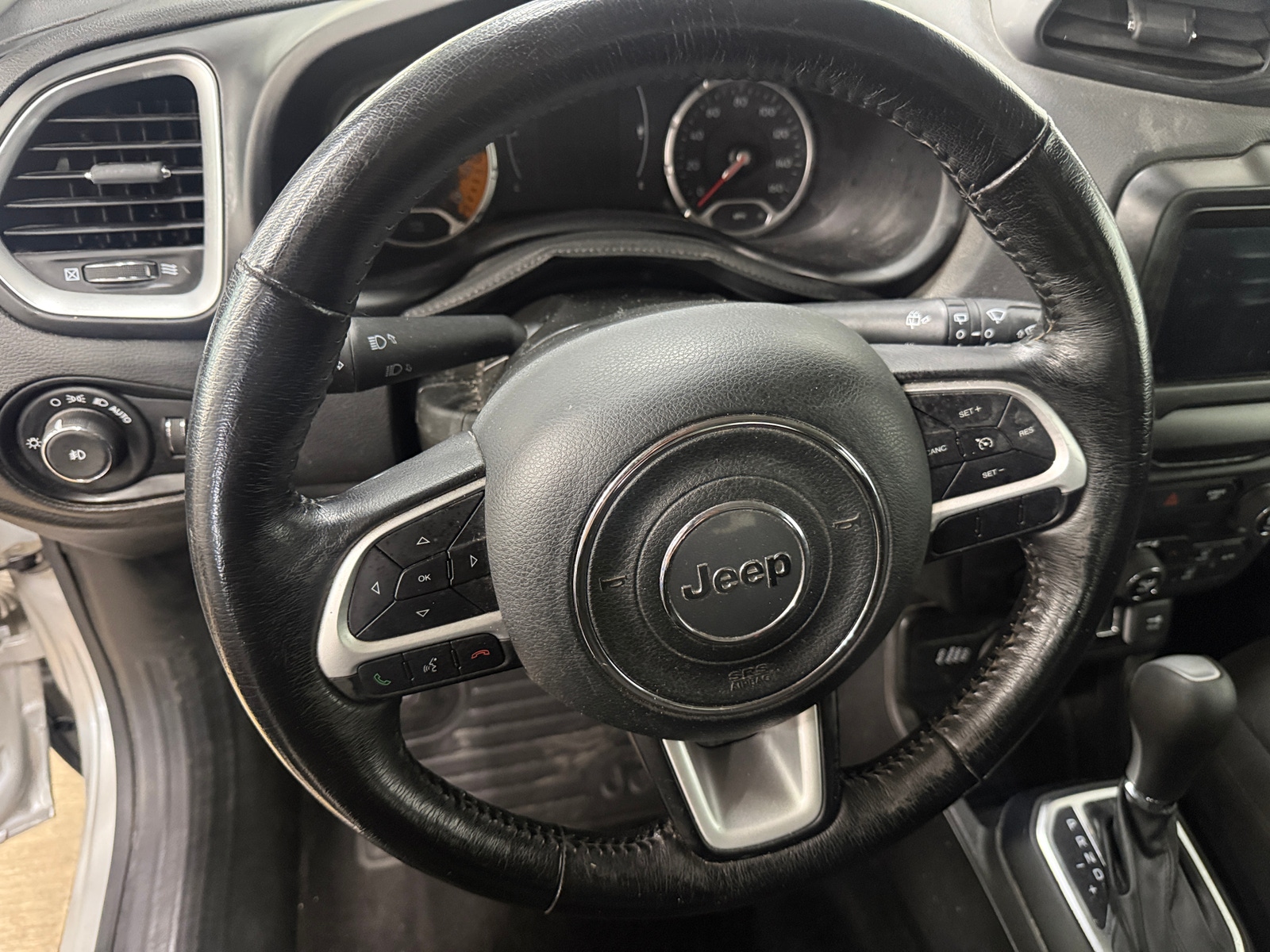 Thumbnail: 2018 Jeep Renegade - 5