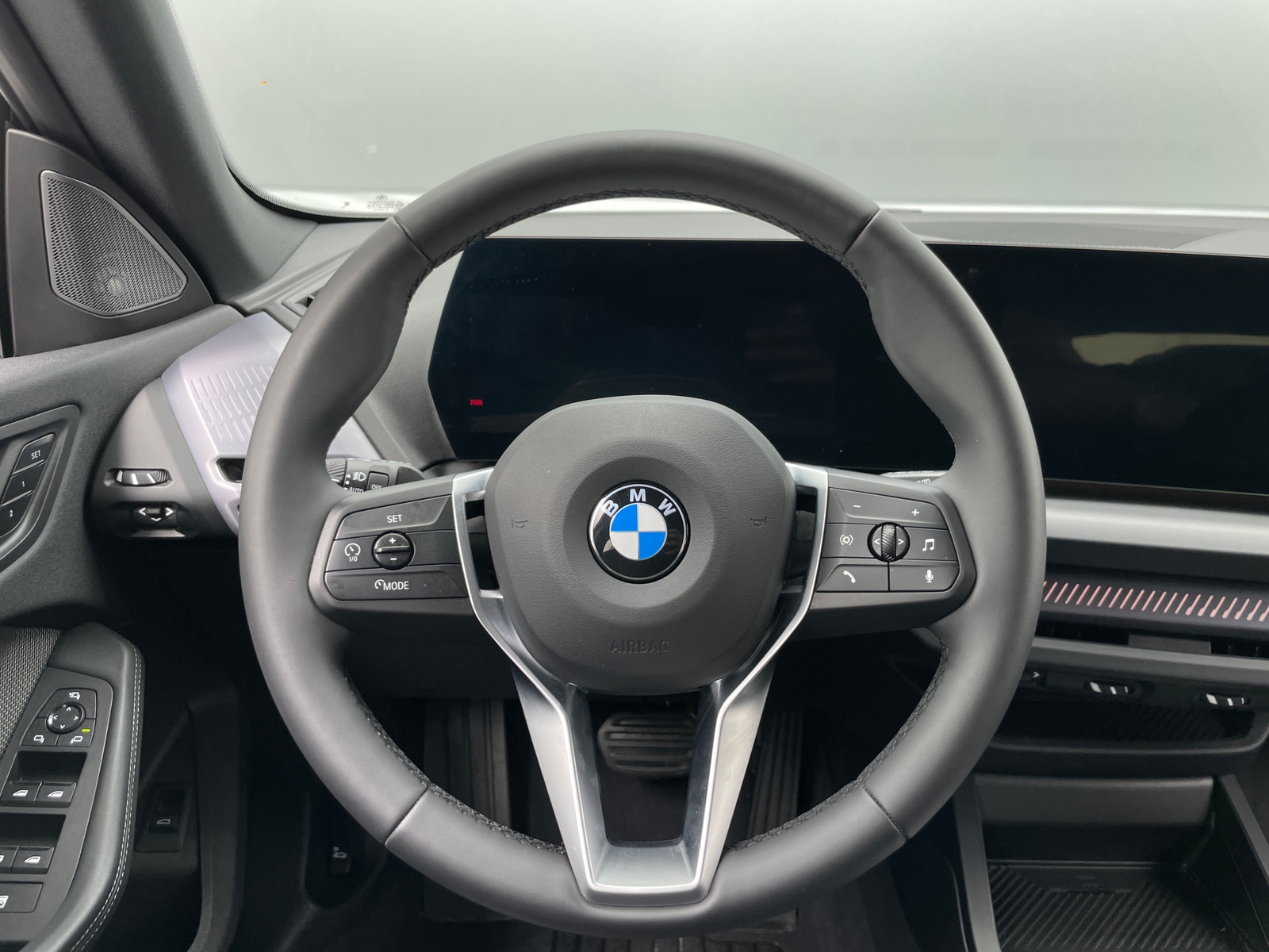 Thumbnail: 2025 BMW 2 Series - 4