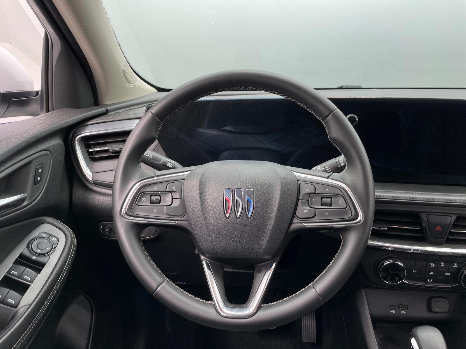 Thumbnail: 2025 Buick Encore GX - 4