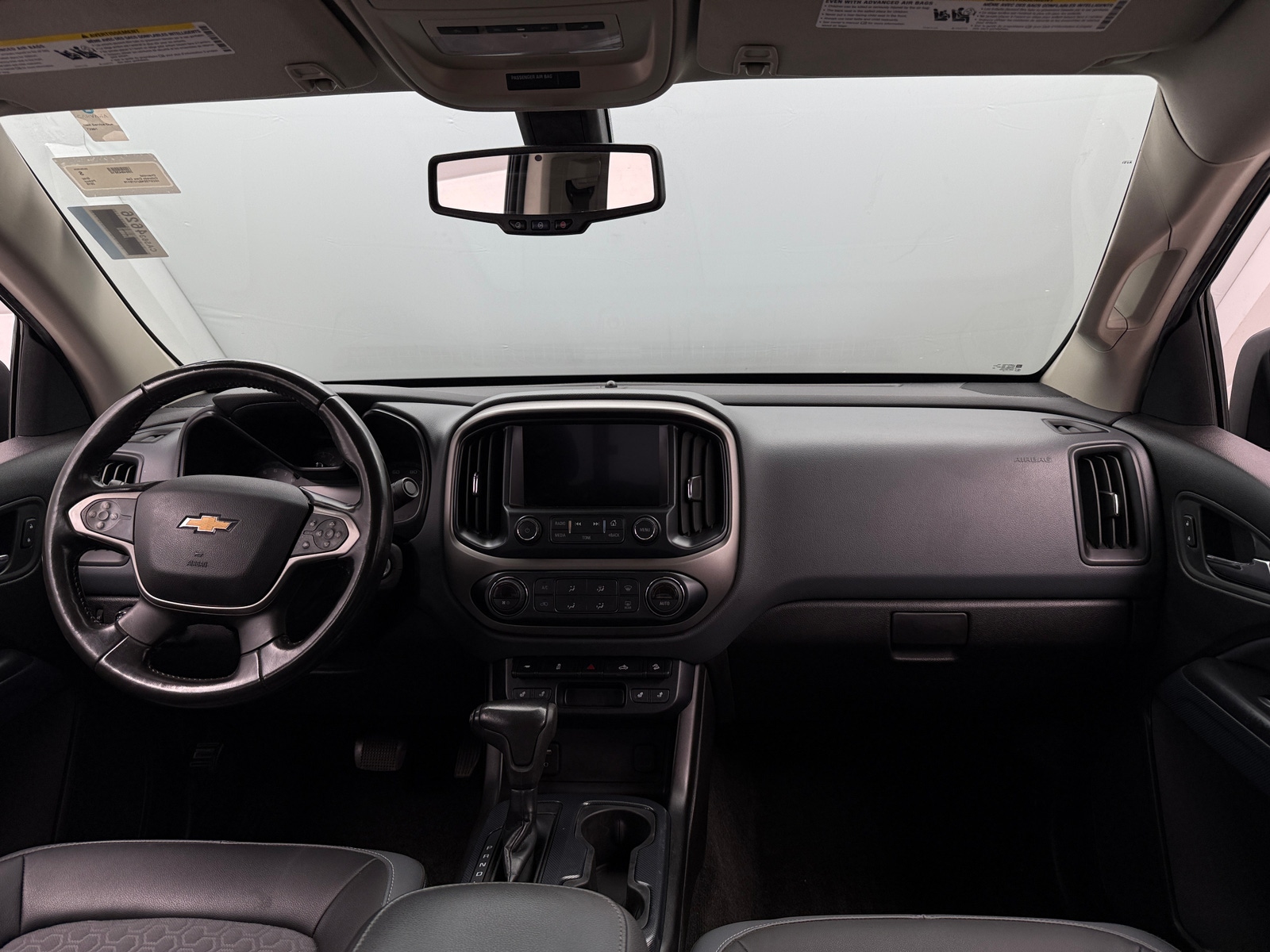 Thumbnail: 2018 Chevrolet Colorado - 3
