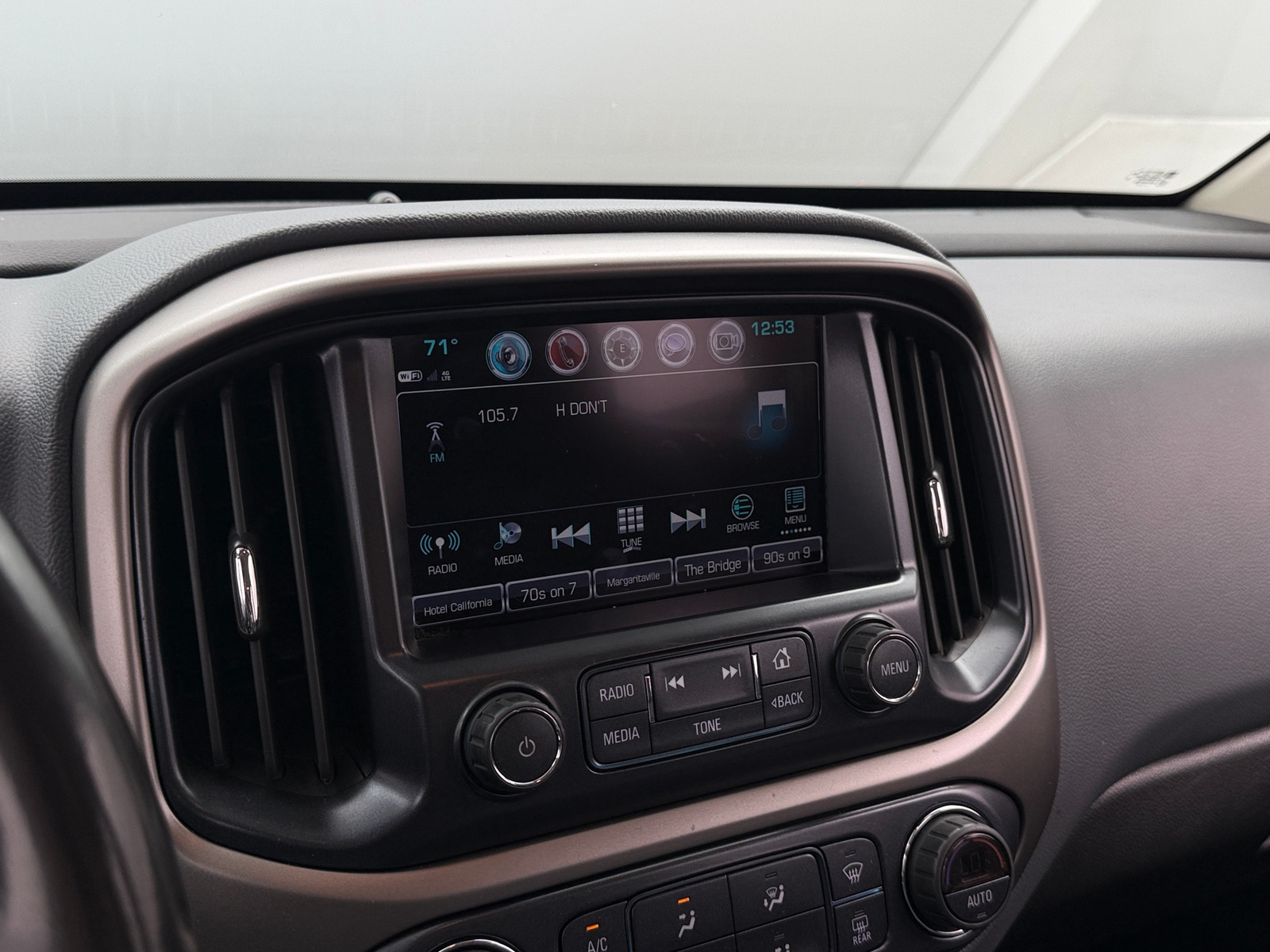 Thumbnail: 2018 Chevrolet Colorado - 4