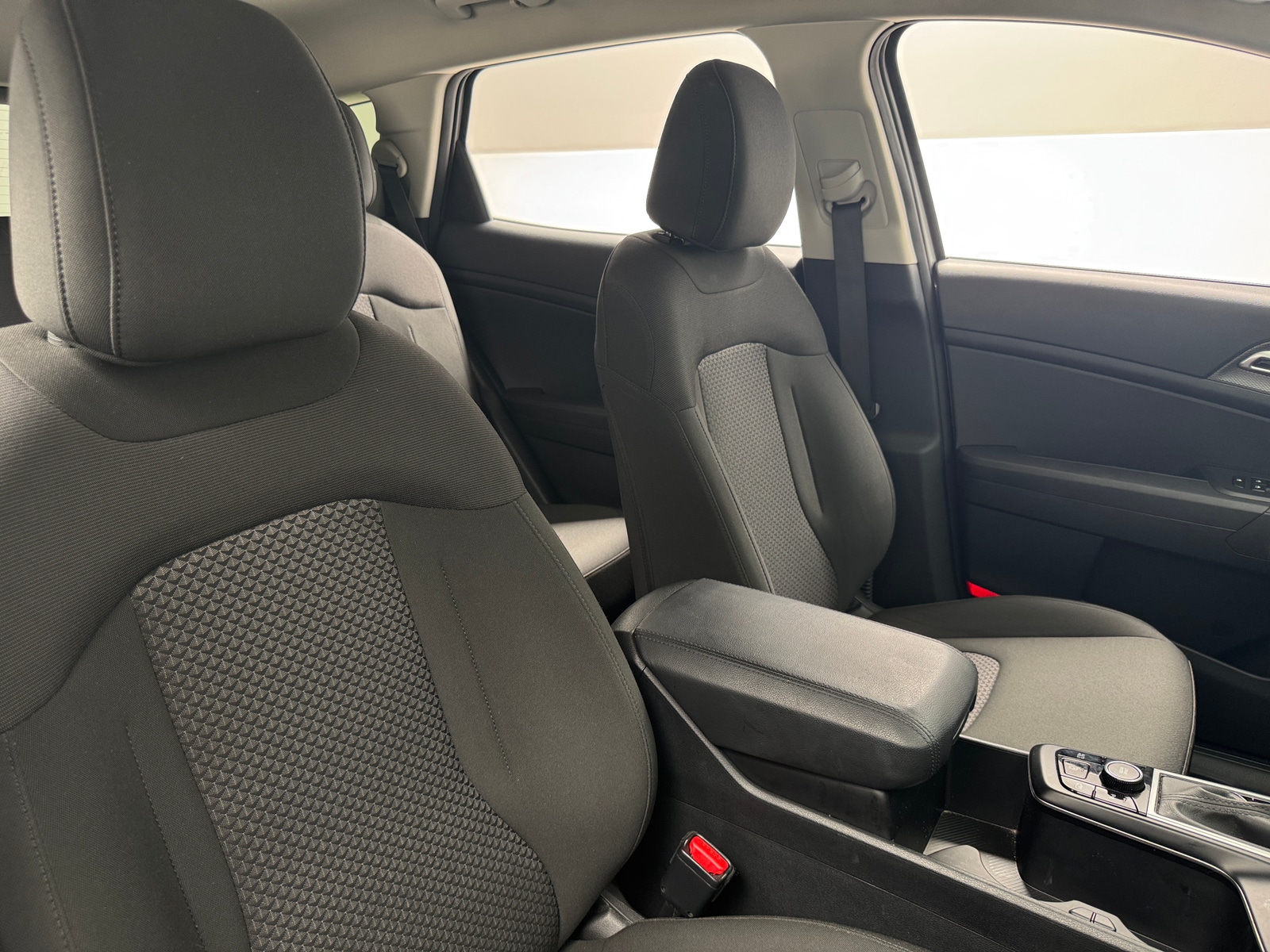 Thumbnail: 2025 Kia Sportage - 2