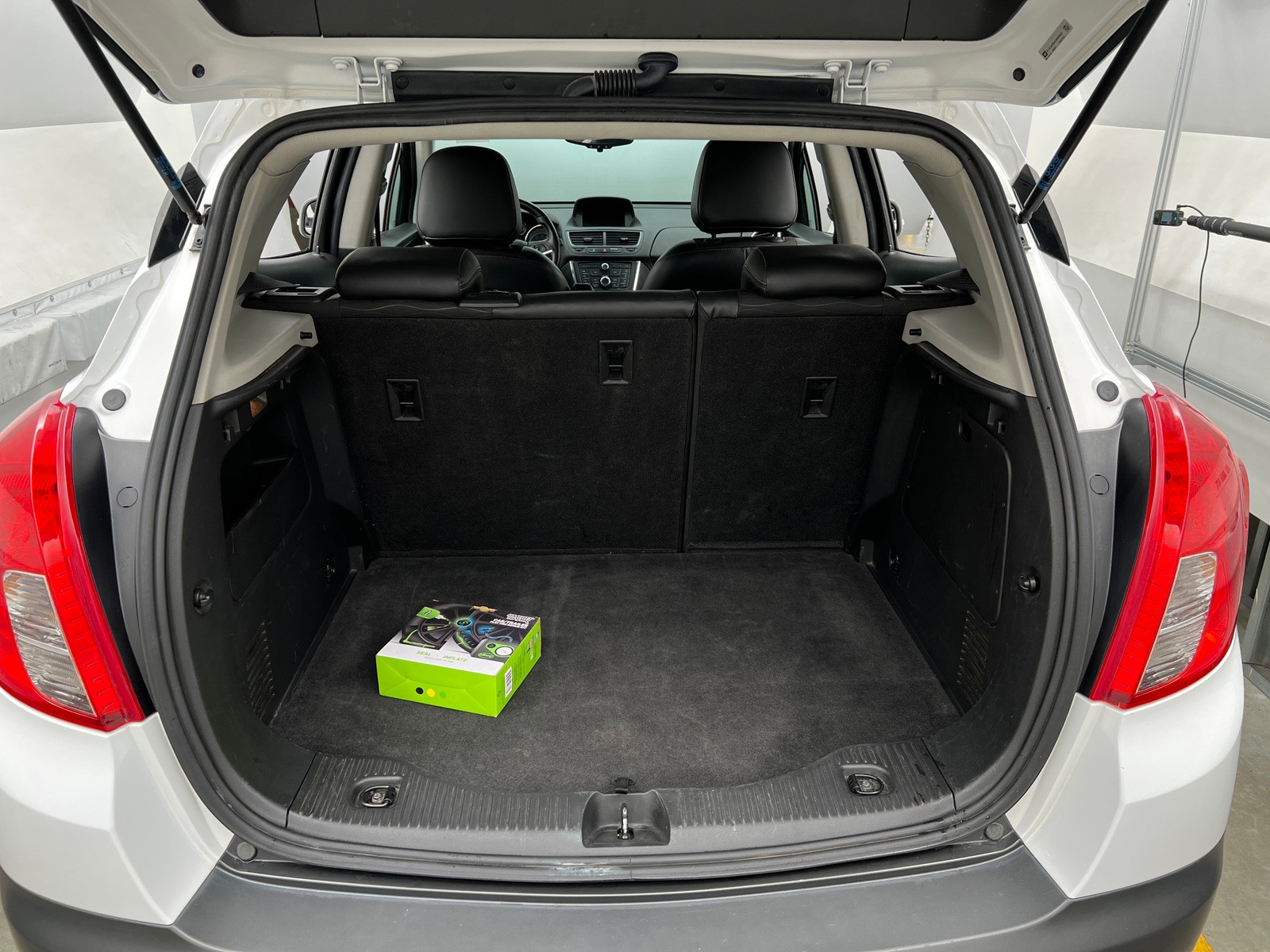 Thumbnail: 2016 Buick Encore - 6