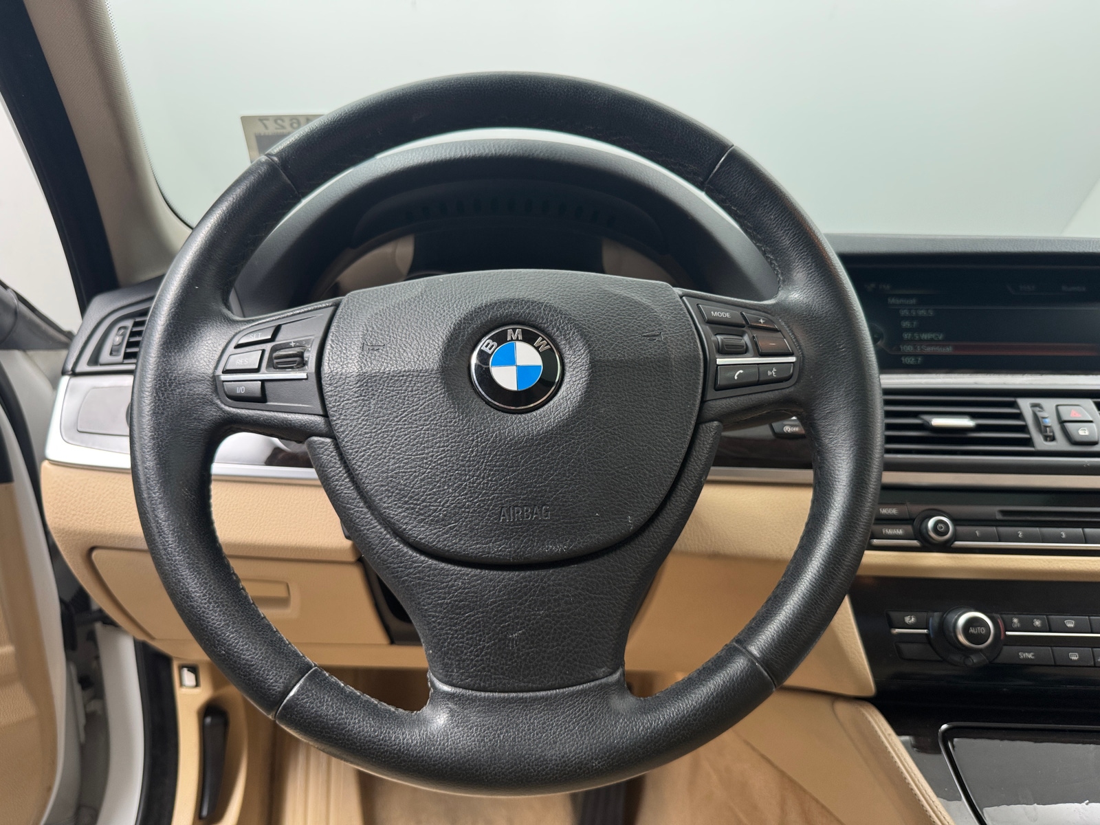 Thumbnail: 2014 BMW 5 Series - 4
