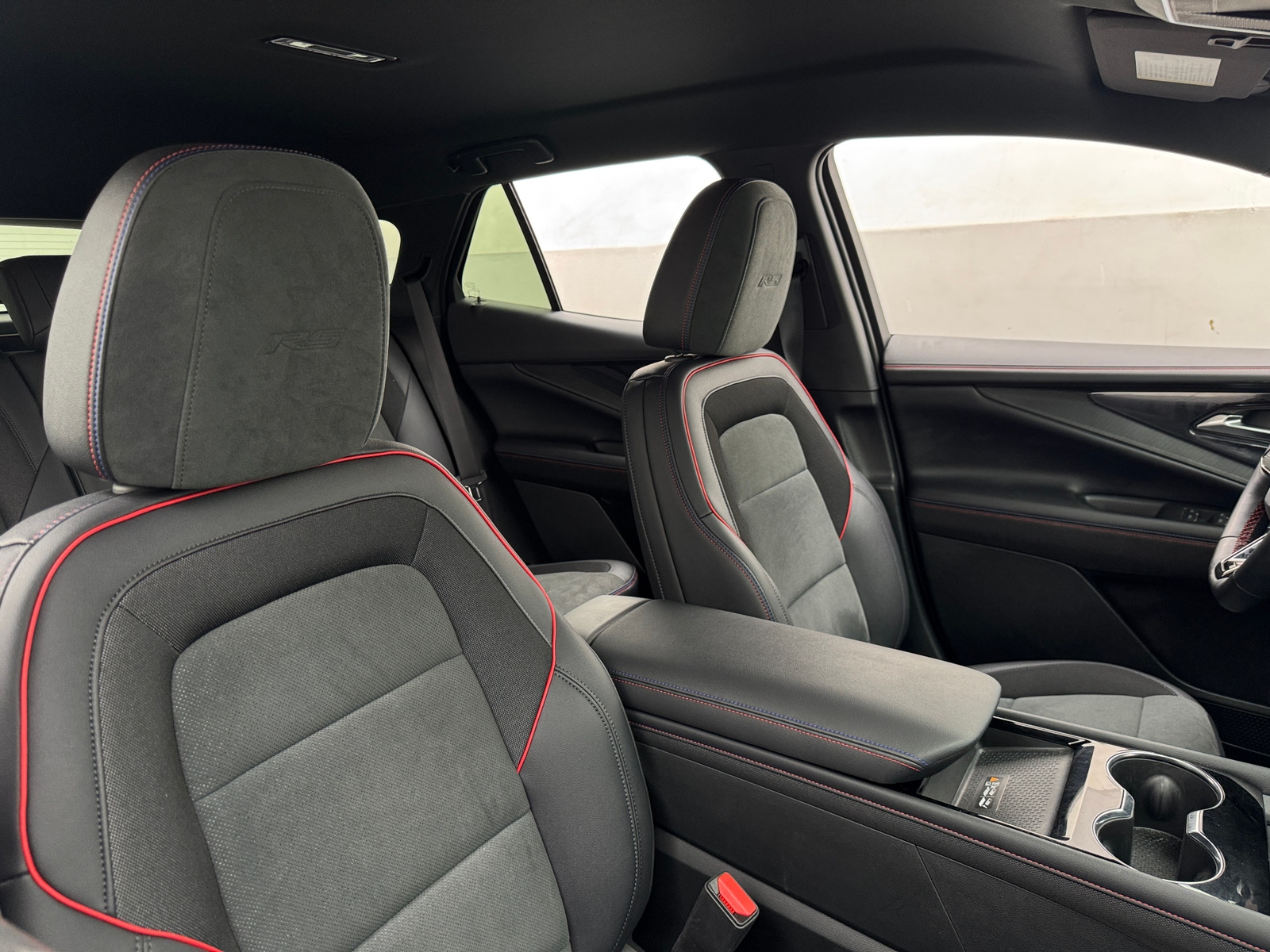 Thumbnail: 2025 Chevrolet Blazer EV - 2