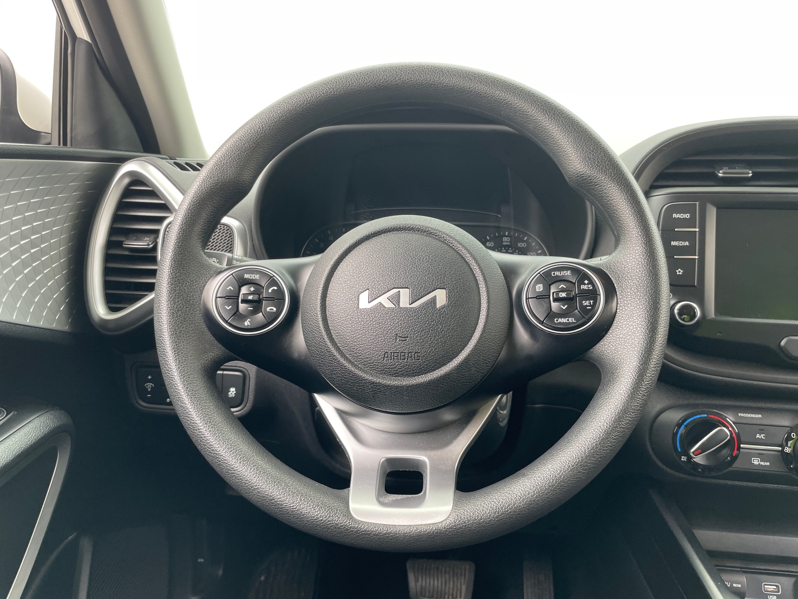 Thumbnail: 2022 Kia Soul - 5