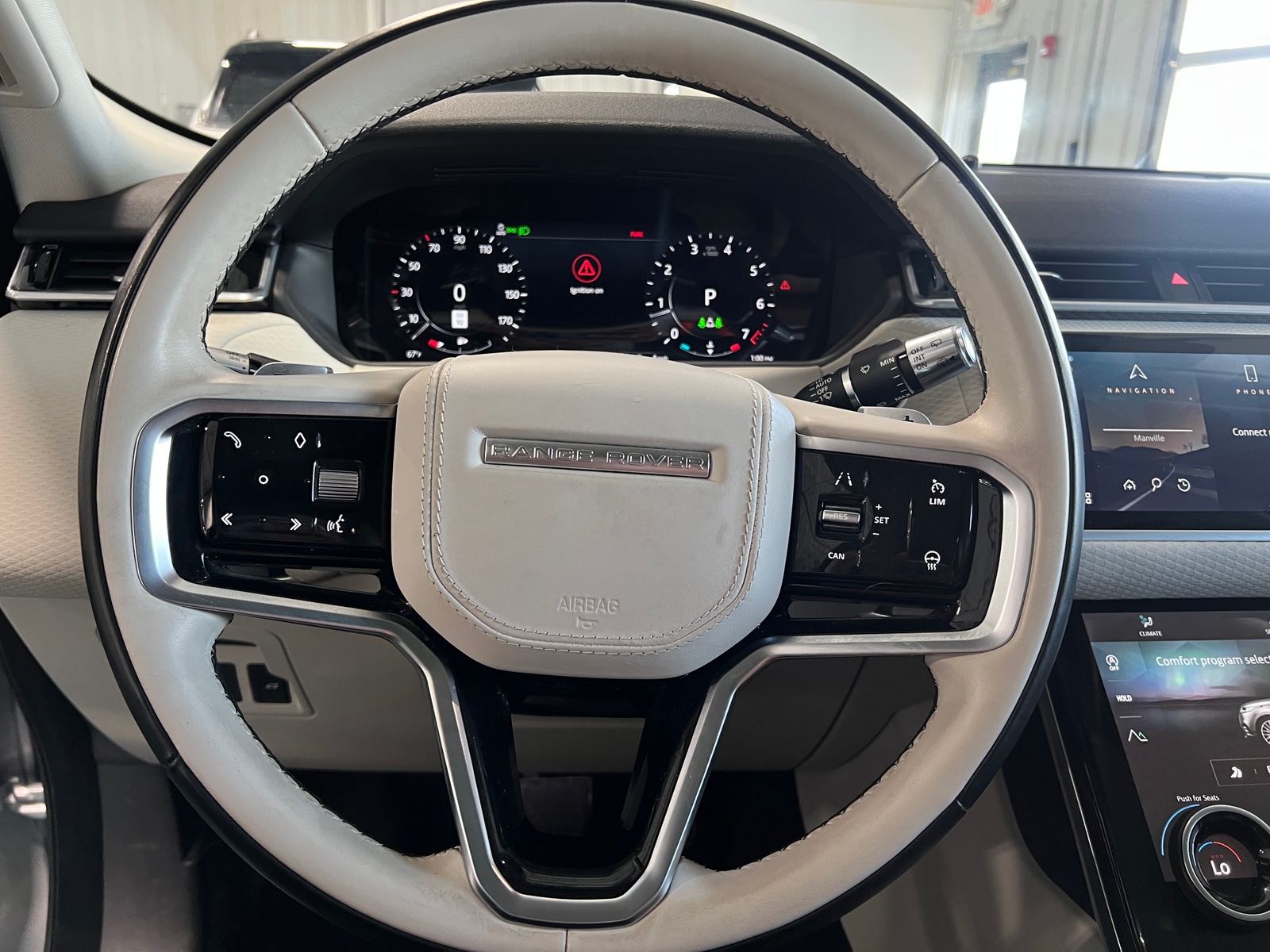 Thumbnail: 2021 Land Rover Range Rover Velar - 4