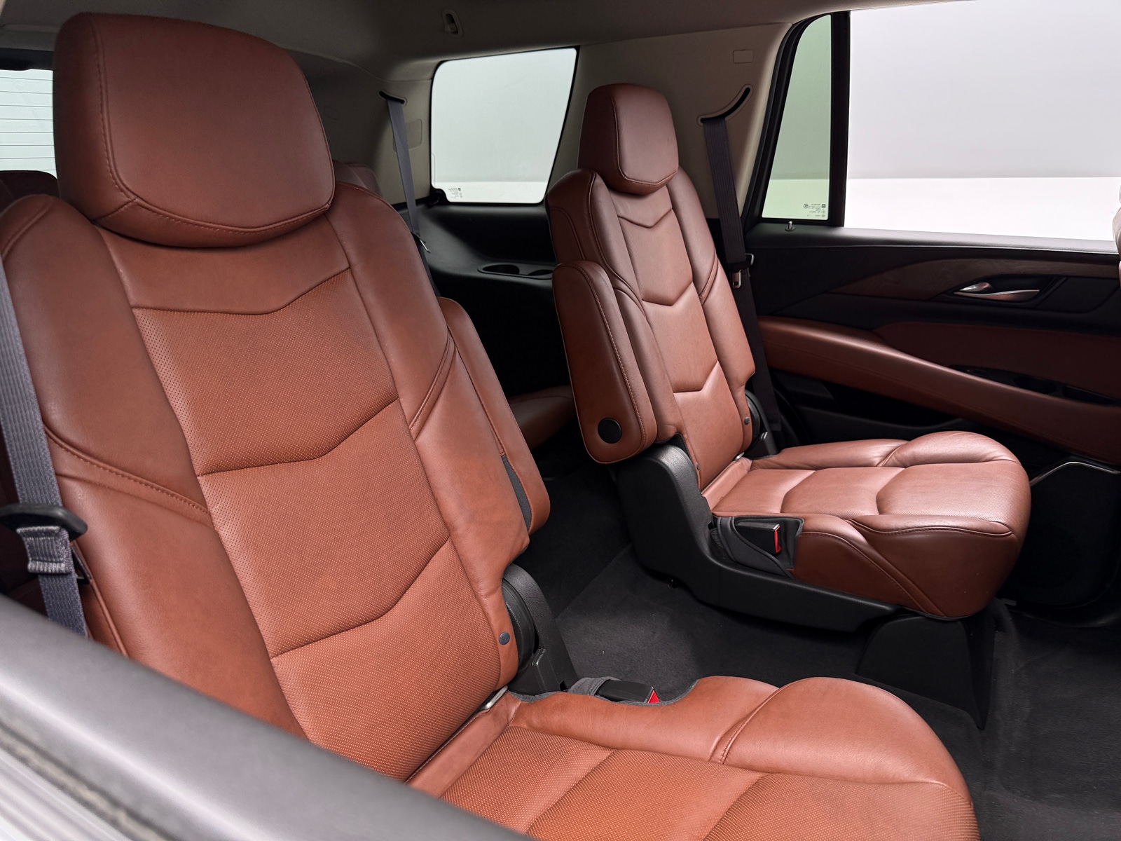 Thumbnail: 2016 Cadillac Escalade - 5