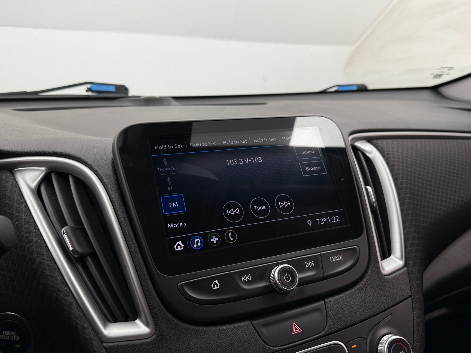 Thumbnail: 2019 Chevrolet Malibu - 4