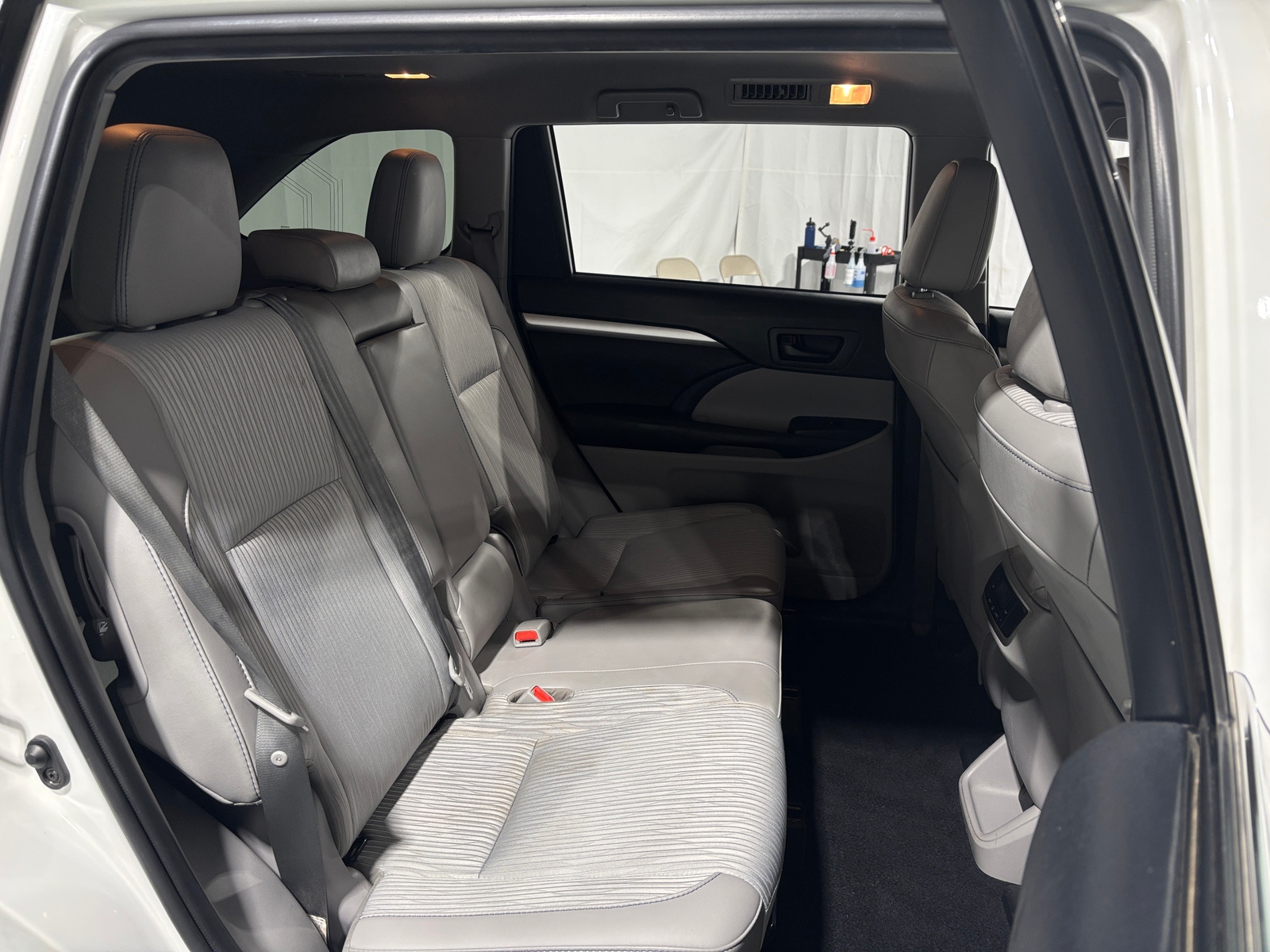 Thumbnail: 2019 Toyota Highlander - 6