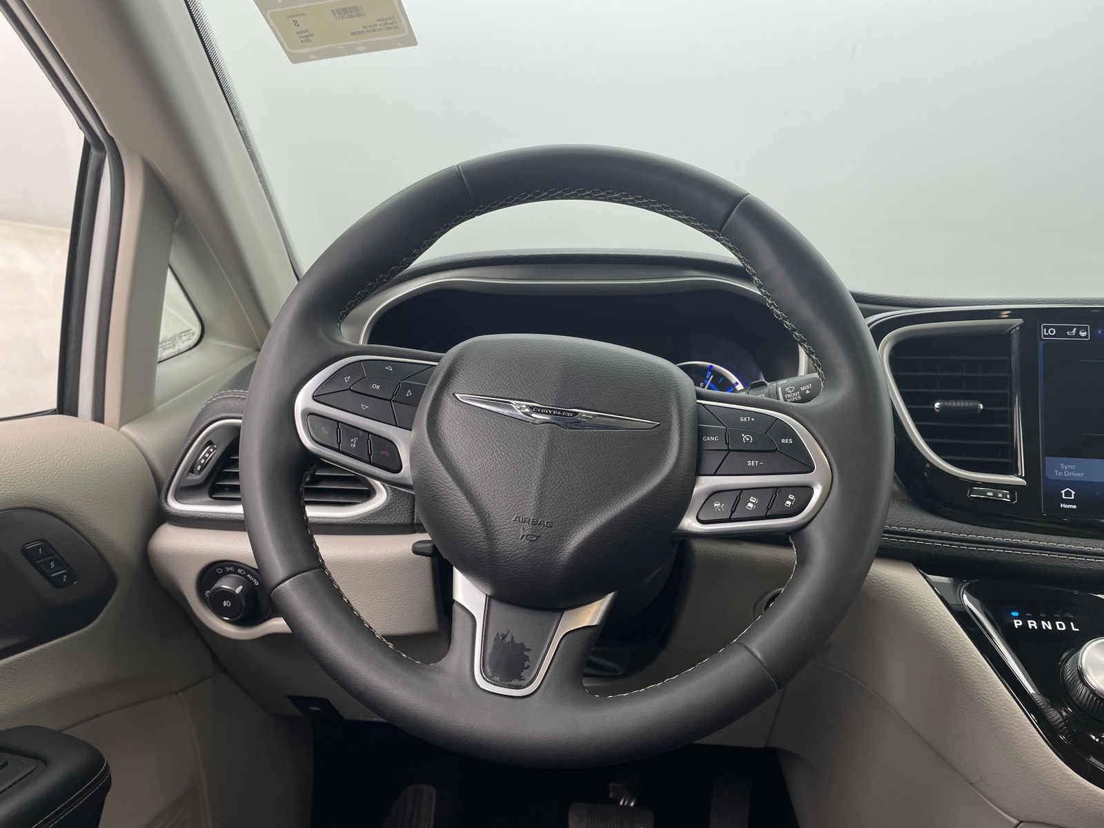 Thumbnail: 2024 Chrysler Pacifica - 4